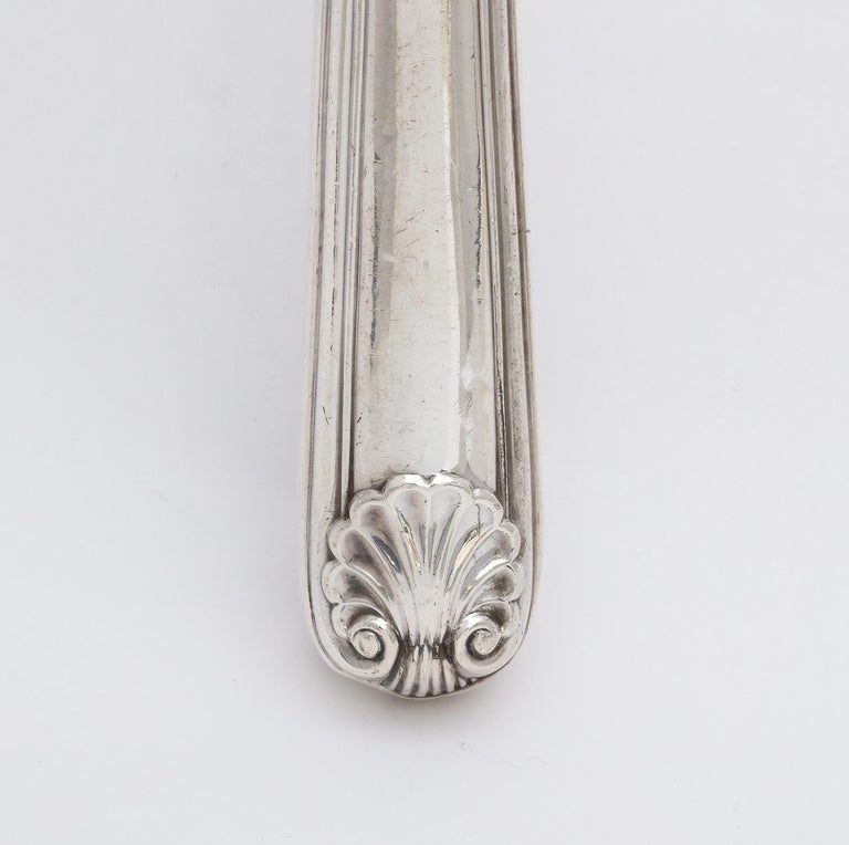 Victorian Period Set of 8 Sterling Silver-Handled Shell Pattern Knives For Sale 12