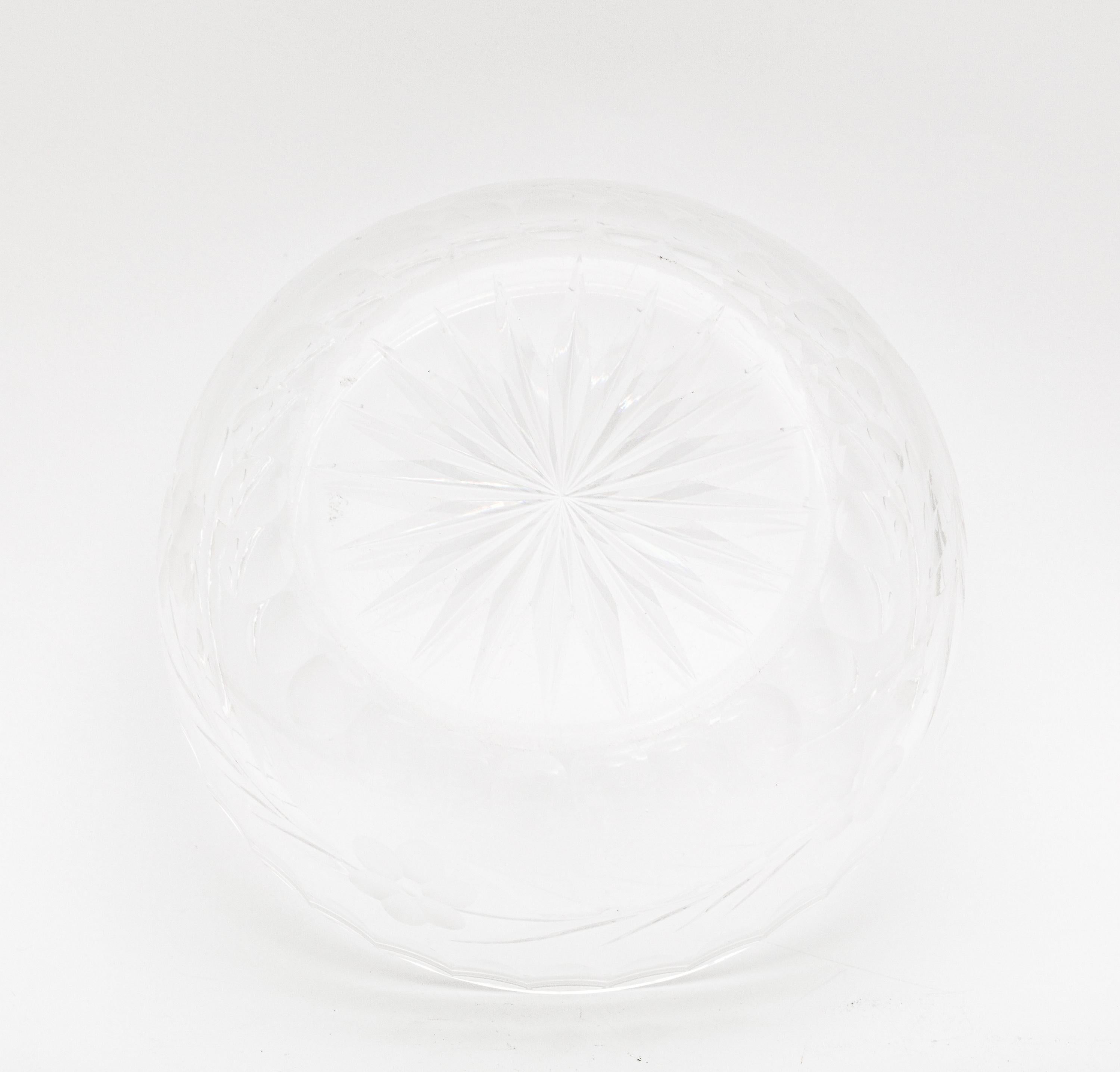 Pot de commode d'époque victorienne en argent sterling et émail pêche, monté sur cristal en vente 8