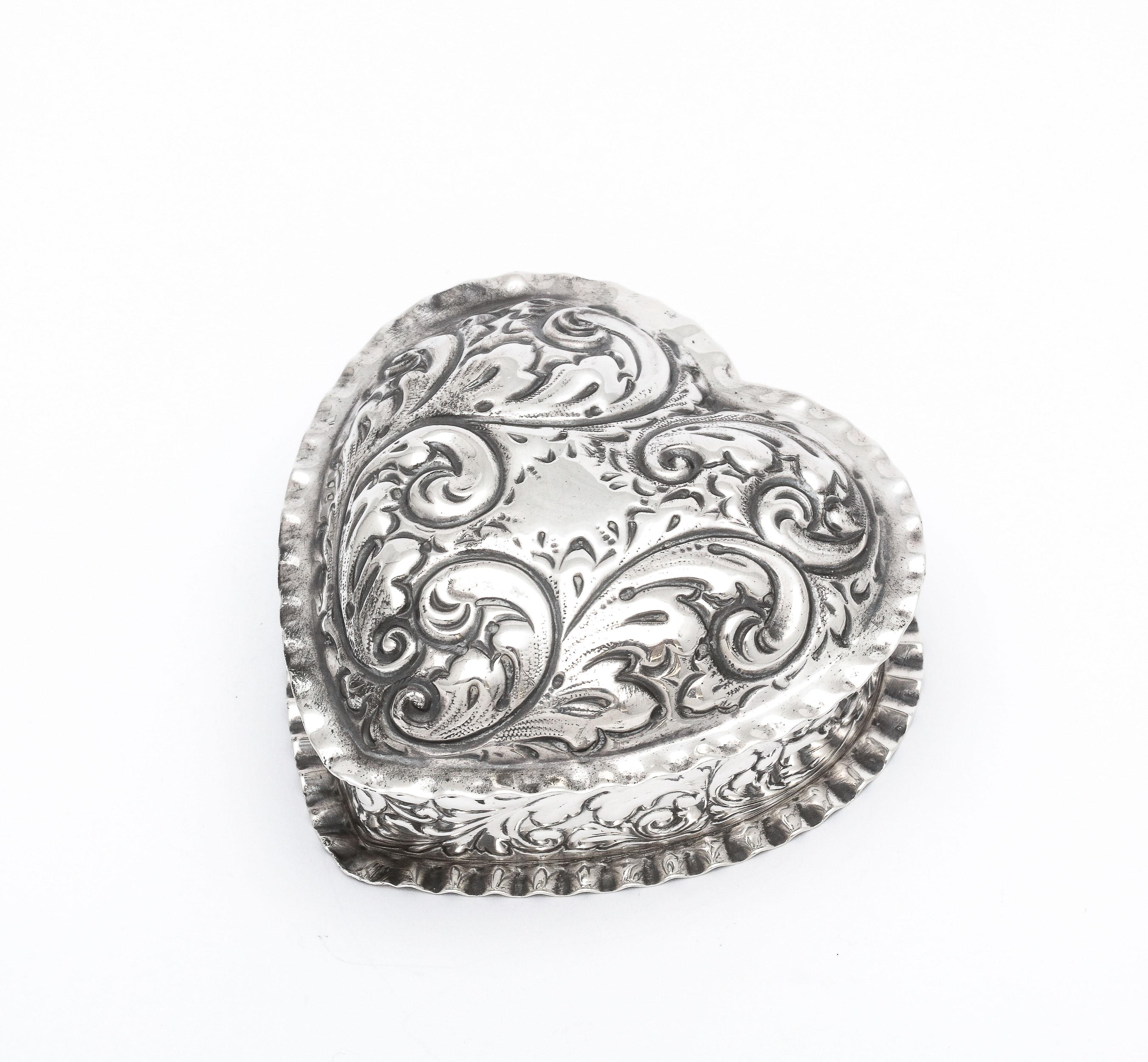 Victorian Period Sterling Silver Heart-Form Trinkets Box by Gorham 8