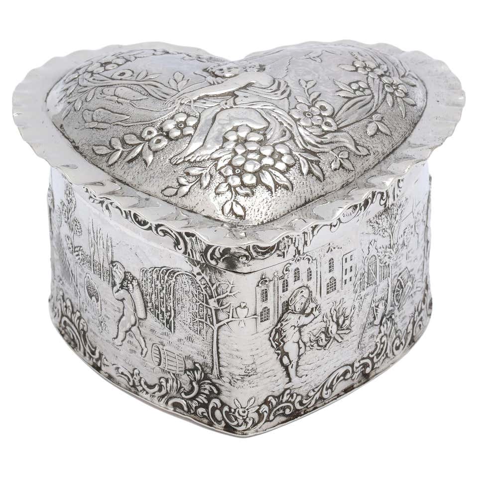 Art Deco Sterling Silver Table Box with Hinged Lid at 1stDibs