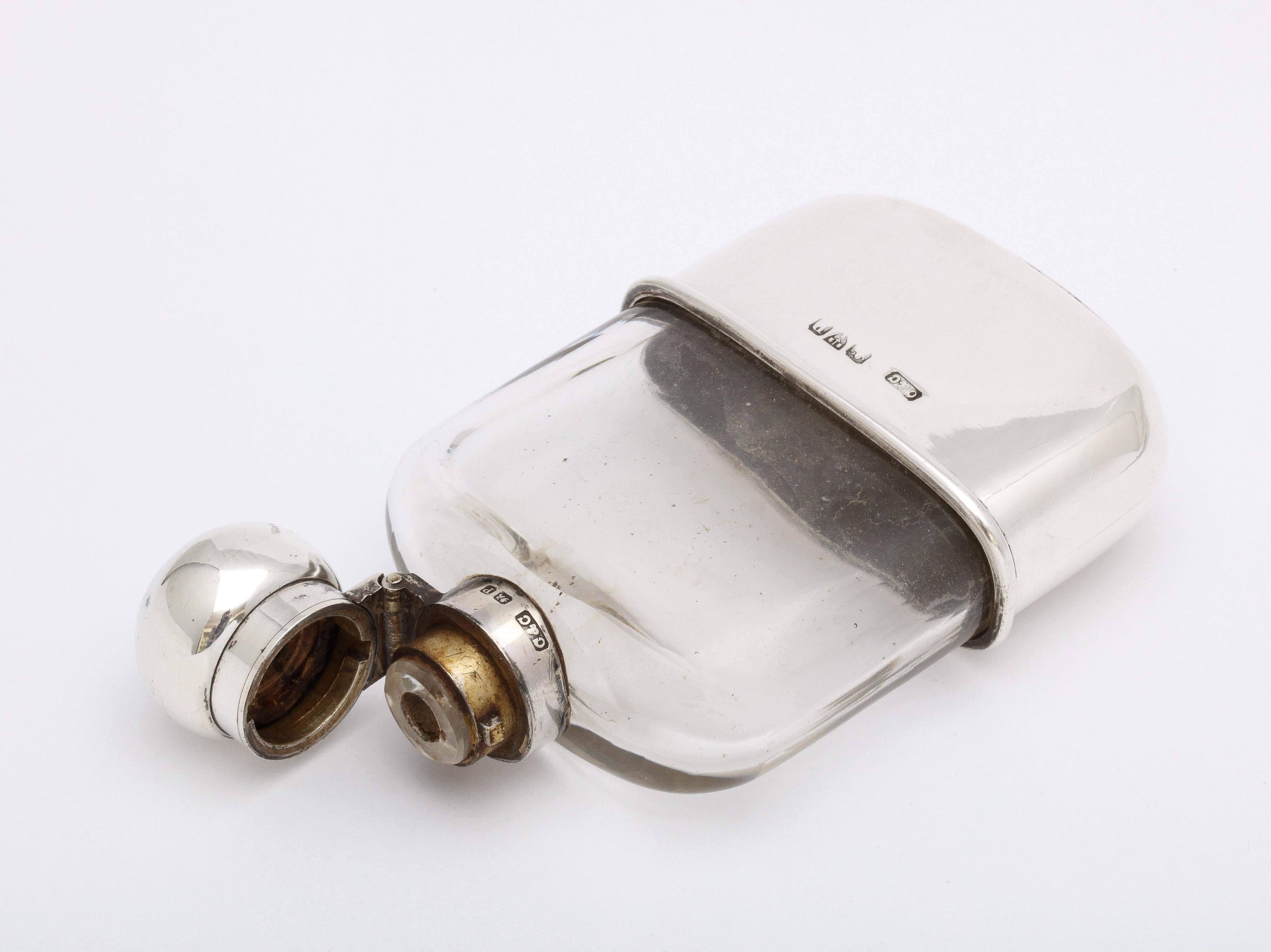 Victorian Period Sterling Silver-Mounted Glass Liquor Flask with Hinged Lid For Sale 8