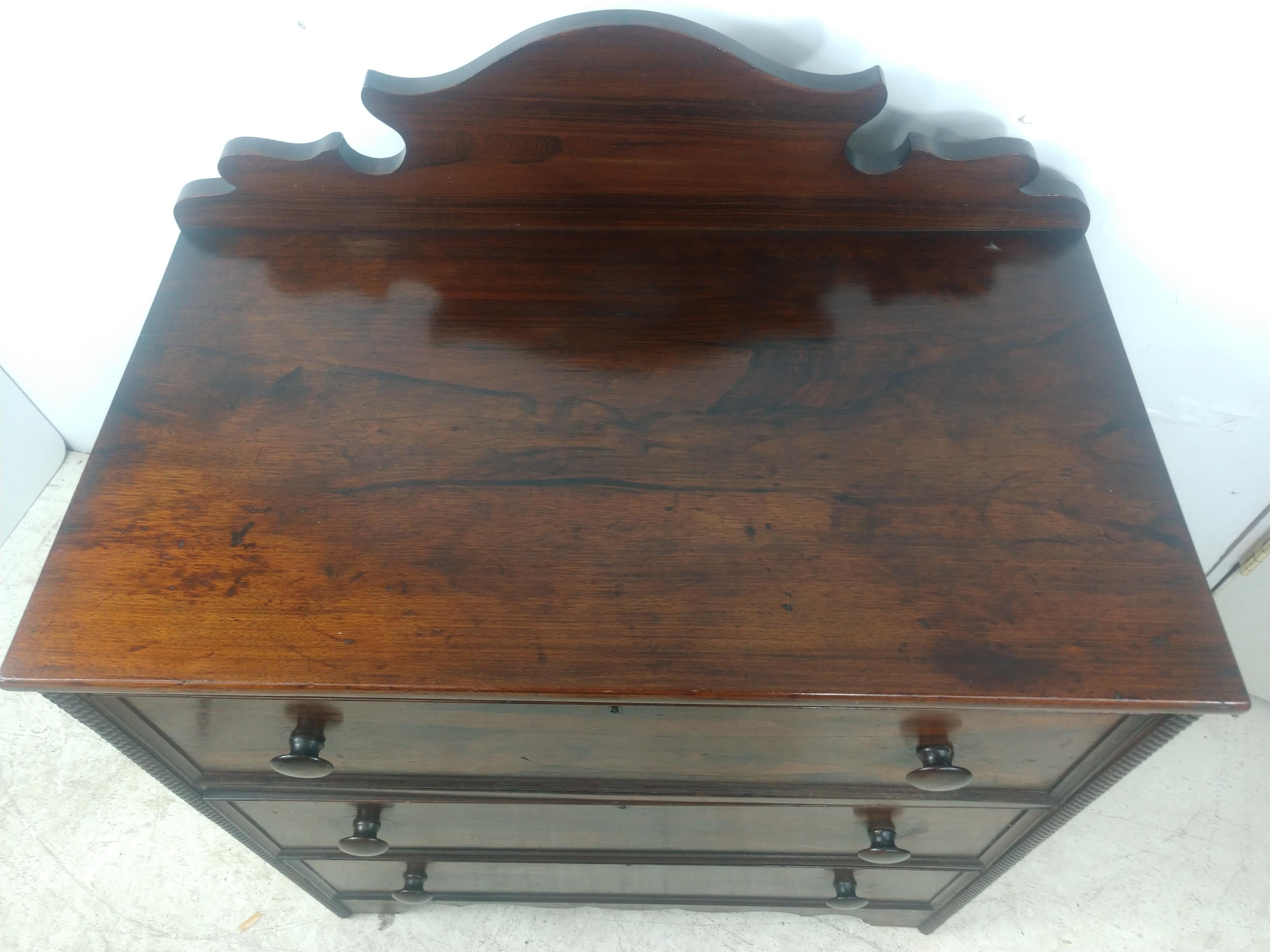 Victorian Petite Rosewood Commode 3 Drawer Dresser In Good Condition In Port Jervis, NY