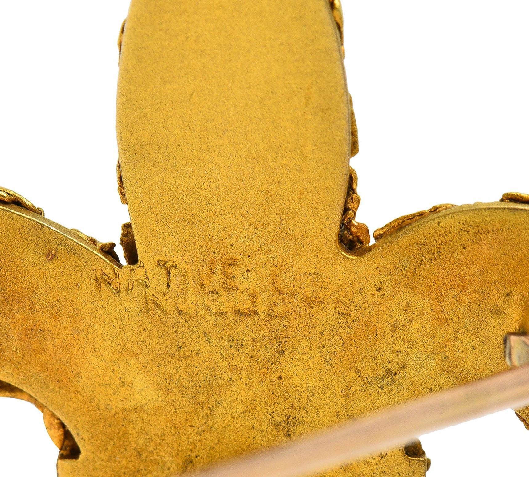 Victorian Petrified Fossil 24 Karat Yellow Gold Nugget Fleur-De-Lis Brooch For Sale 2