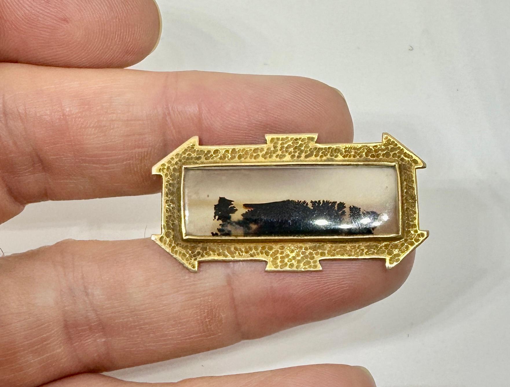 Victorian Picture Agate Brooch Gold Etruscan Revival Moss Agate Forest Scene In Excellent Condition For Sale In New York, NY