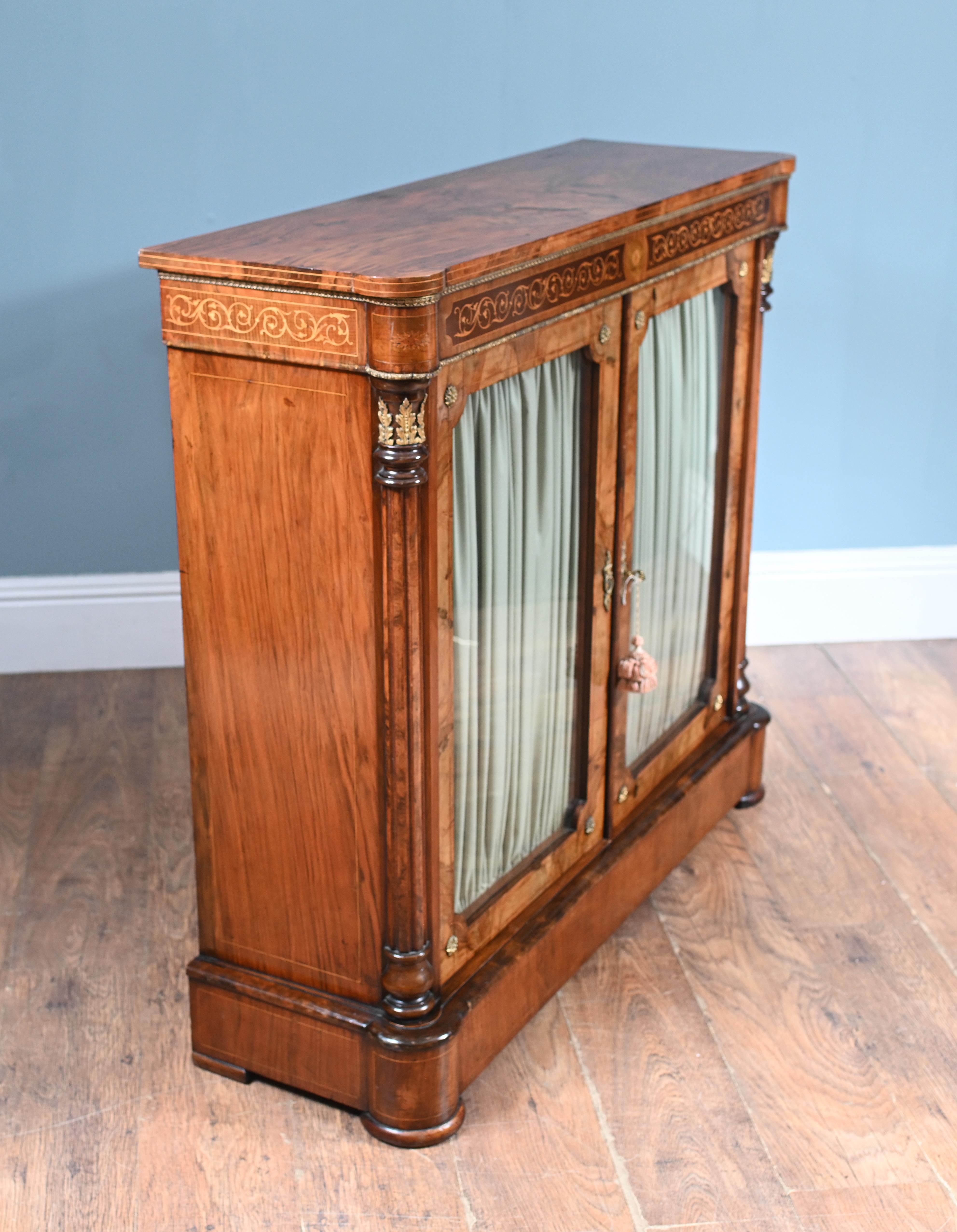 Vitrine Victorienne Pier Cabinet Noyer 1880 en vente 3