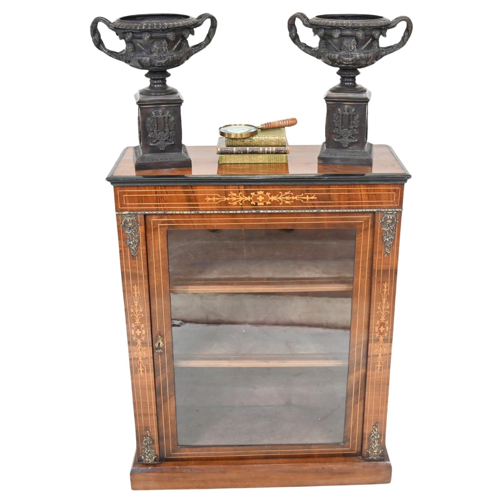 Muelle victoriano gabinete de nogal incrustaciones Mostrar pecho con incrustaciones 1880