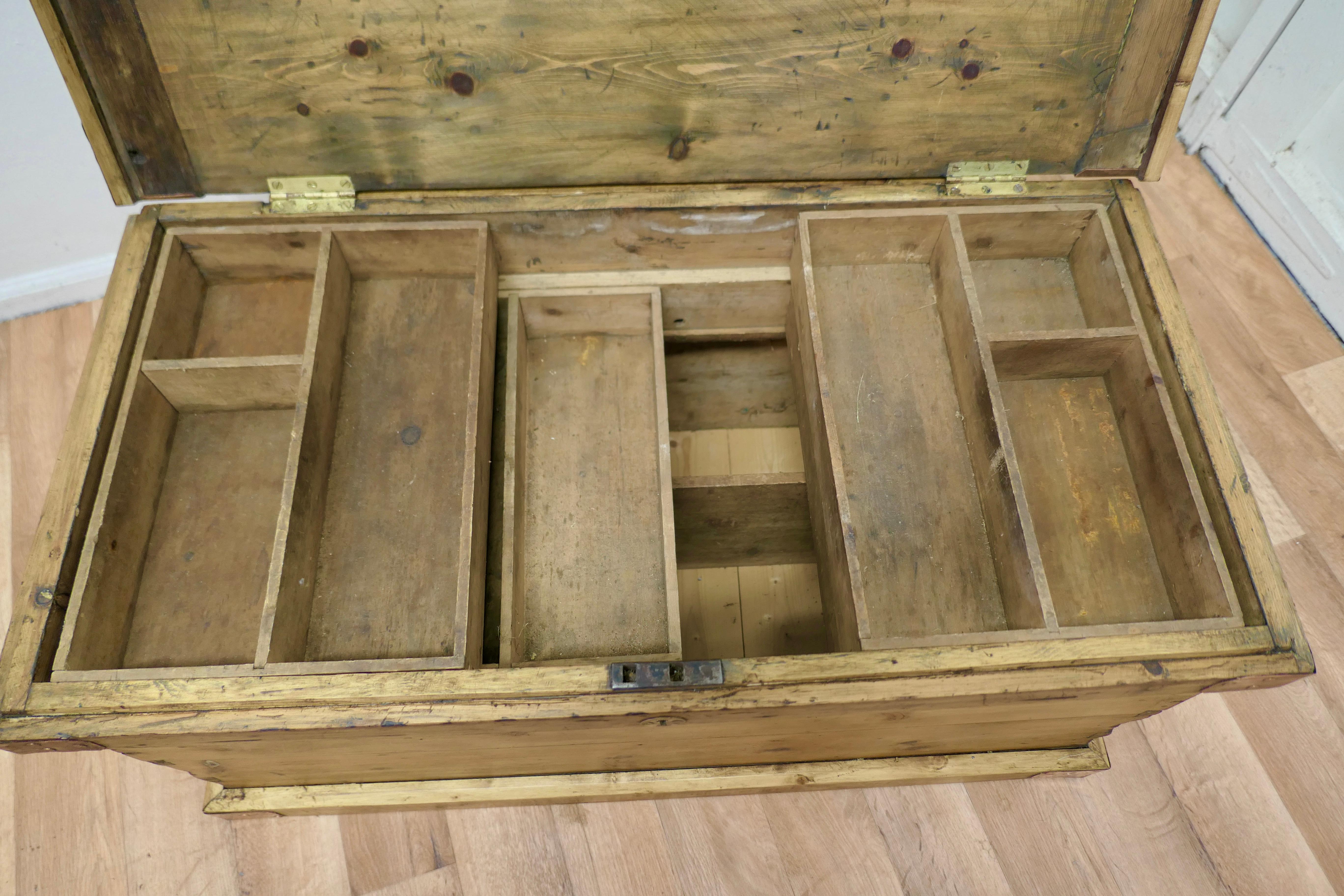 Victorian Pine Carpenters Box  4