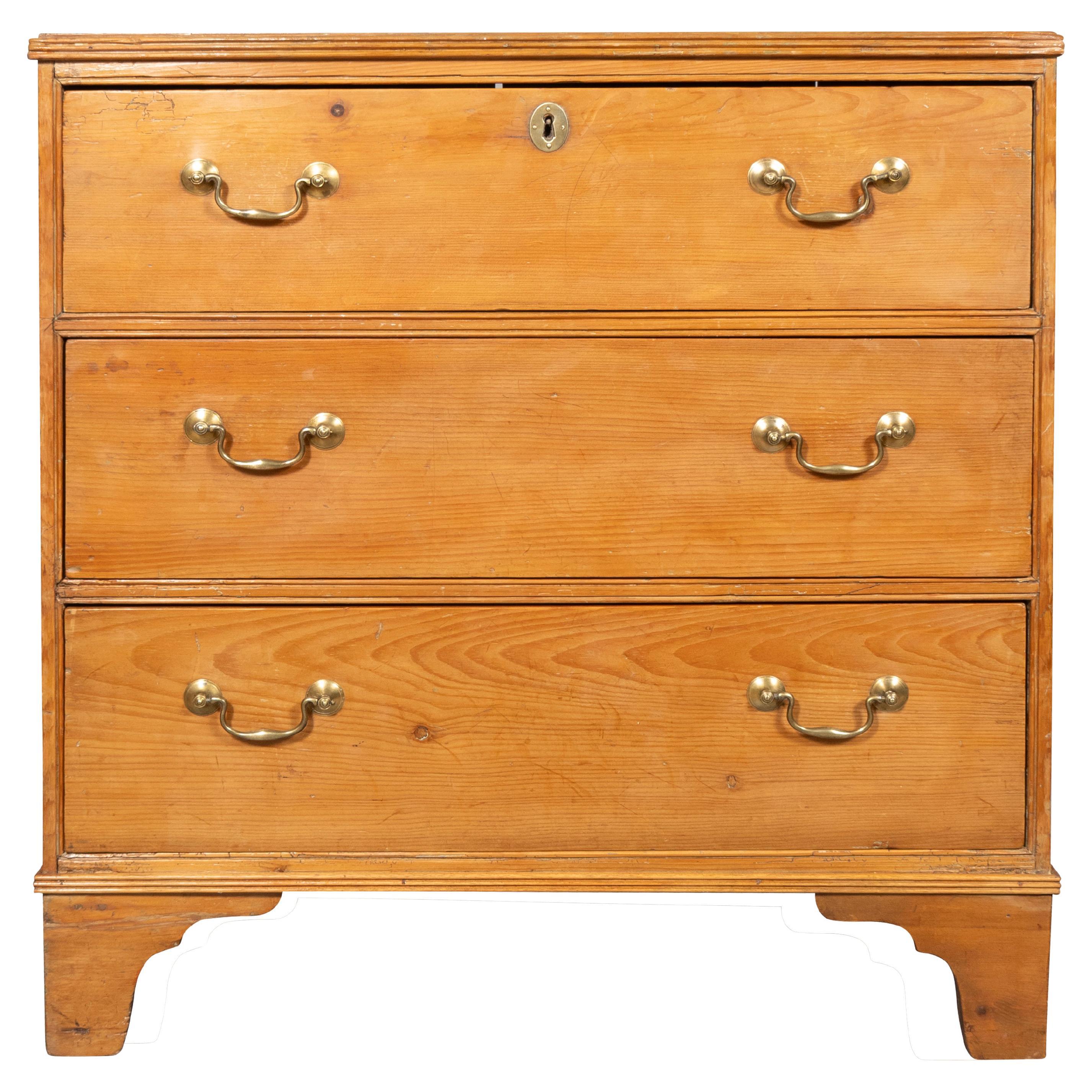 Commode victorienne en pin