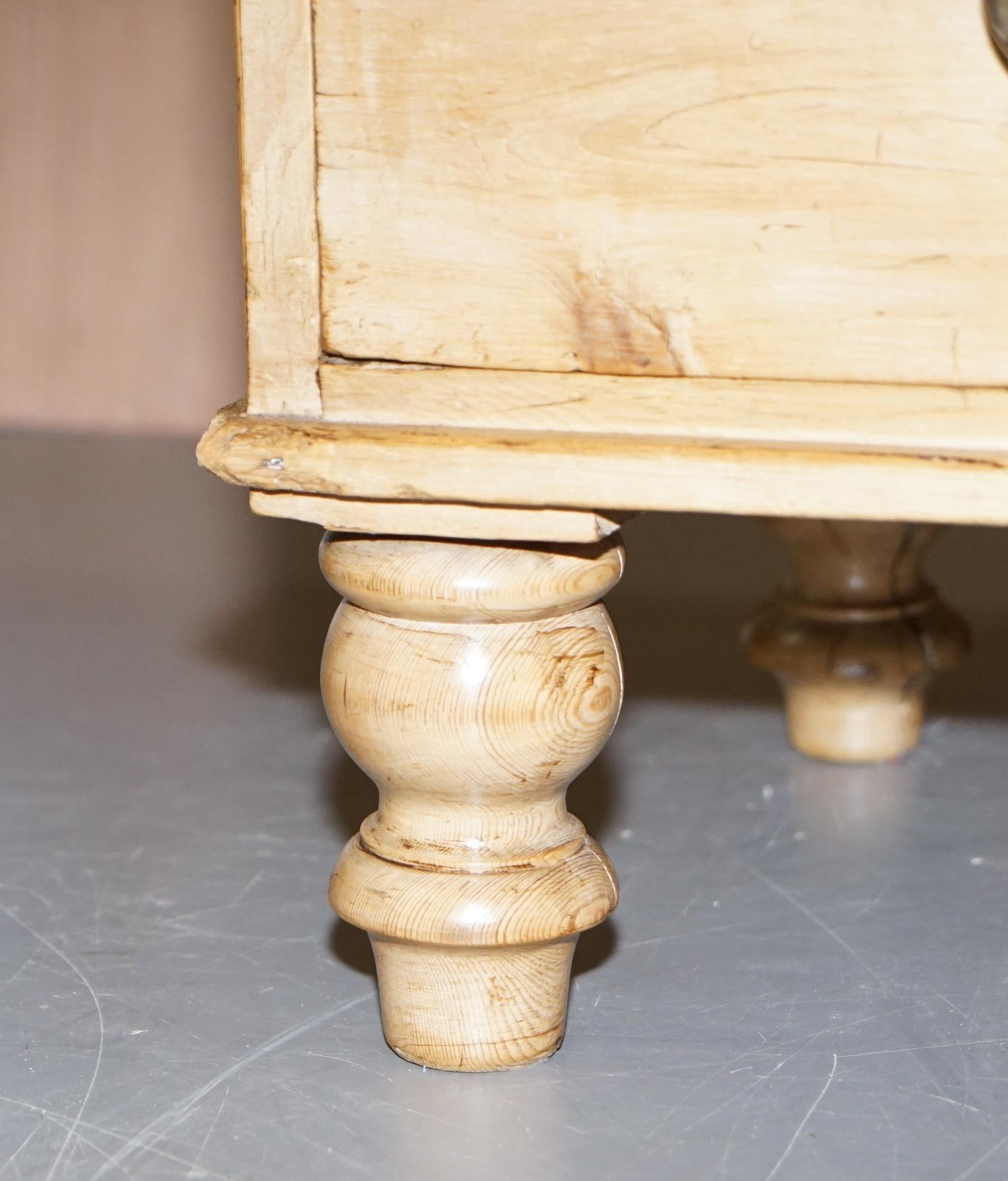 Victorian Pine Chest of Drawers Wash Stand with Gallery Back Stunning Patina For Sale 4