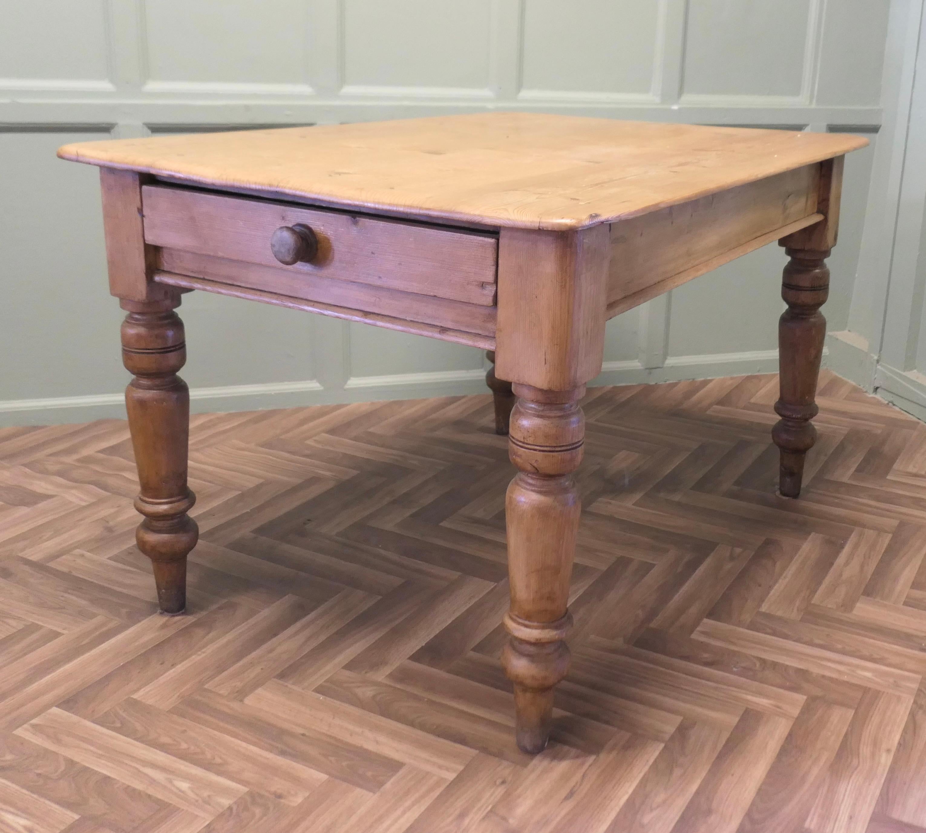 Victorian Pine Farmhouse Kitchen Table

This good old fashioned Kitchen Table has a pine top, chunky turned legs and a cutlery drawer at one end

This is a good sturdy table and a very attractive piece for a traditional Kitchen design it will seat 6
