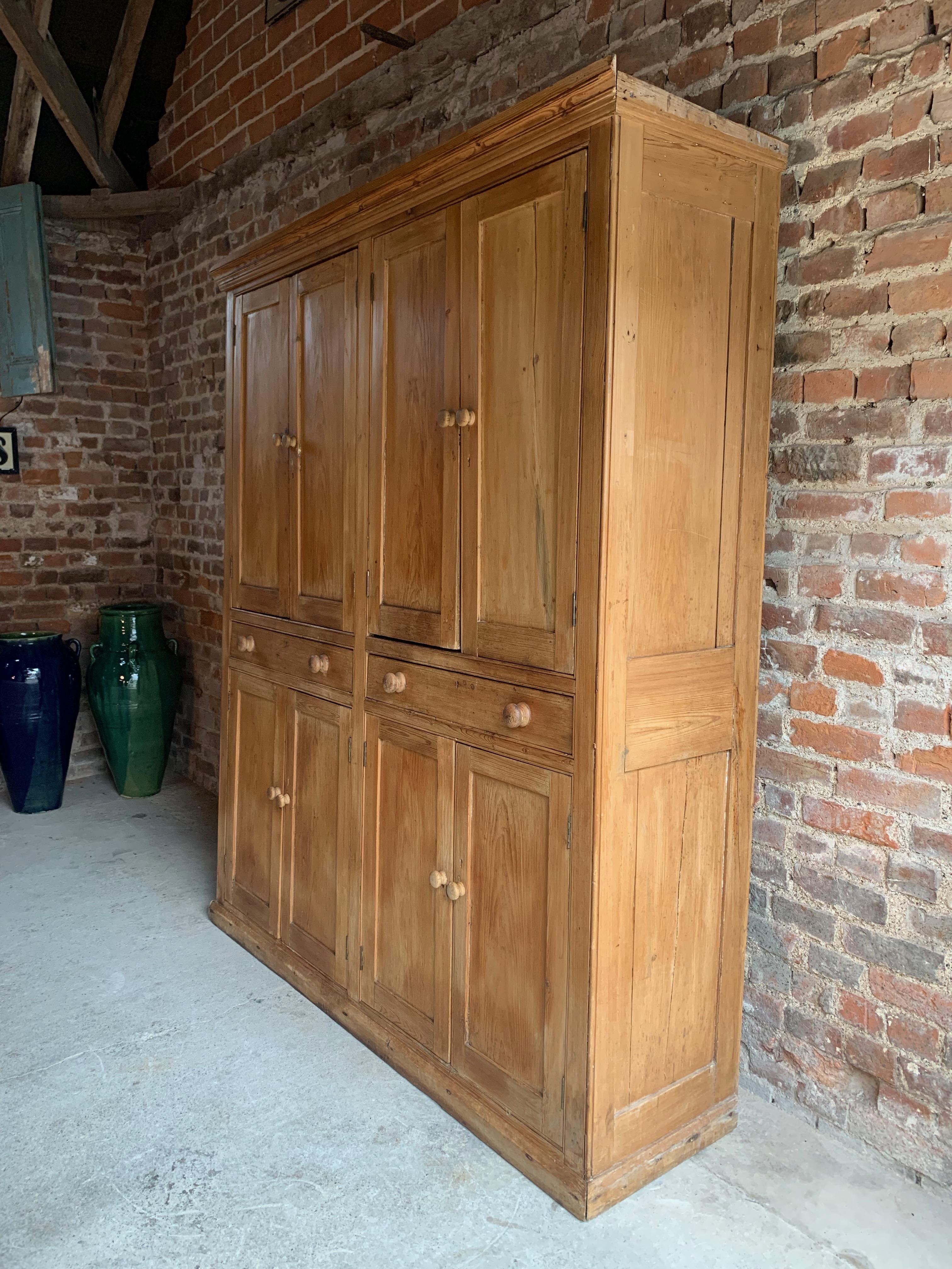 British Victorian Pine Housekeepers Cupboard Pantry Antique 19th Century, circa 1890