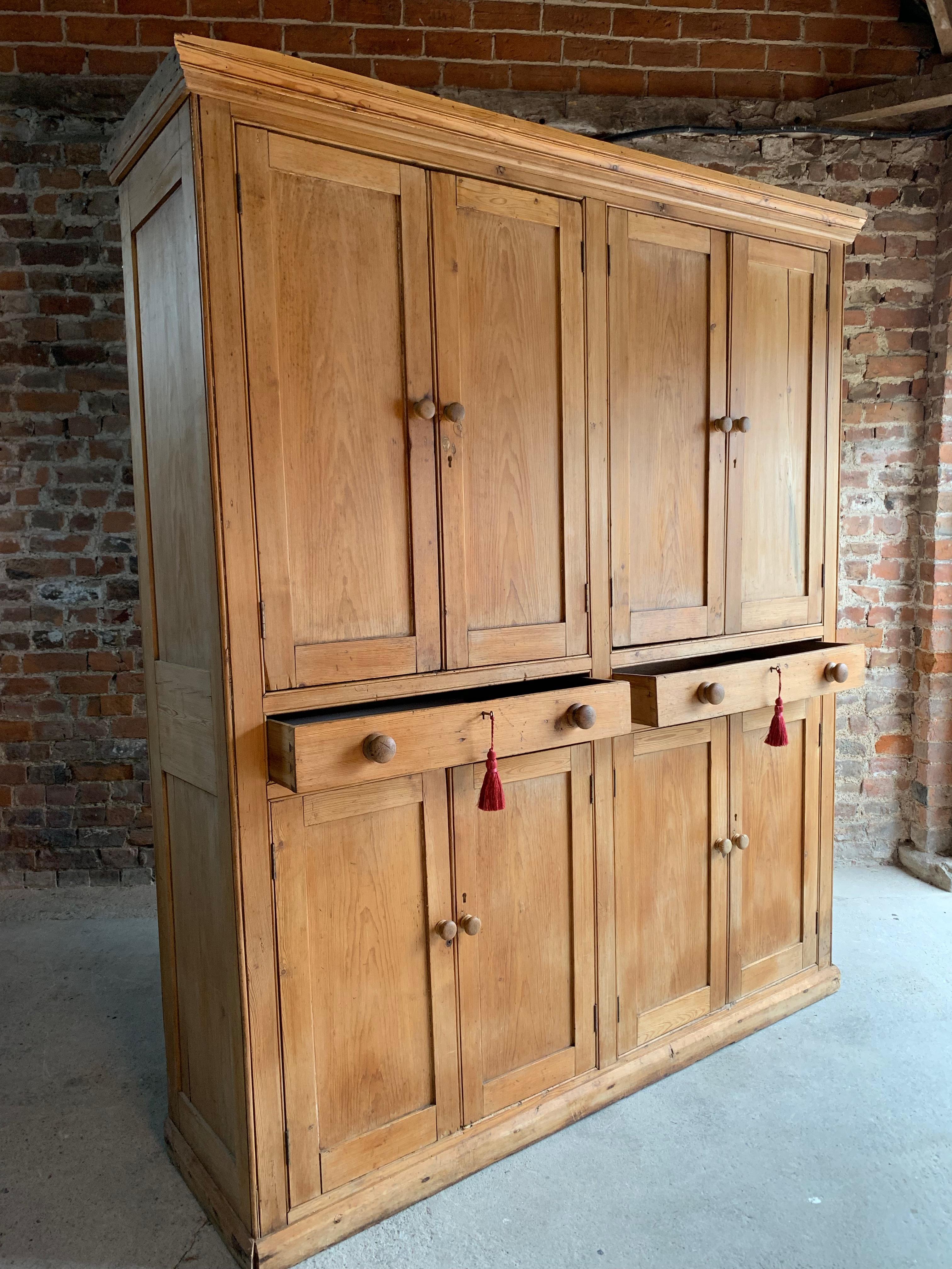 Victorian Pine Housekeepers Cupboard Pantry Antique 19th Century, circa 1890 In Fair Condition In Longdon, Tewkesbury