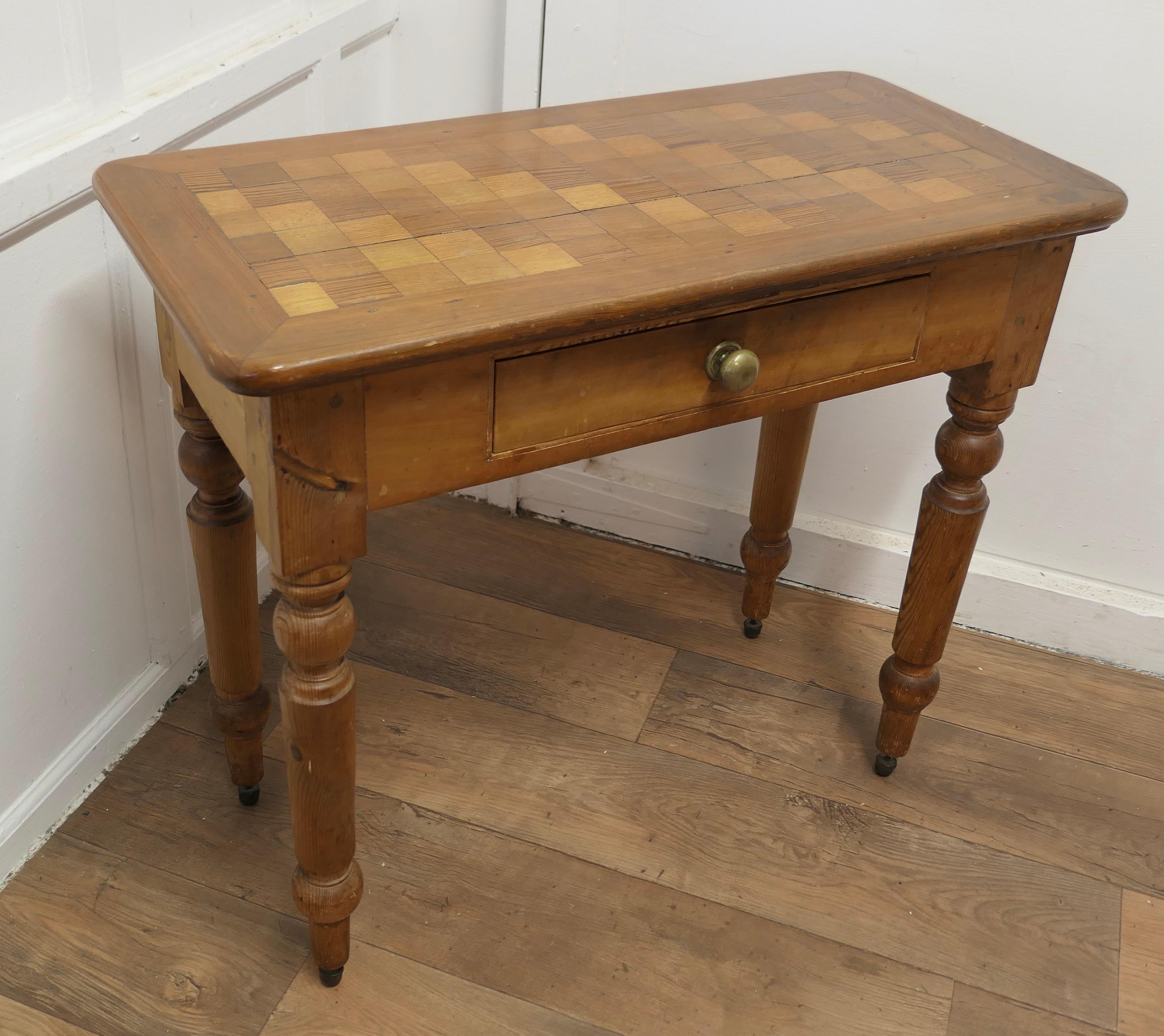  Victorian Pine Marquetry Writing or Side Table    In Good Condition For Sale In Chillerton, Isle of Wight