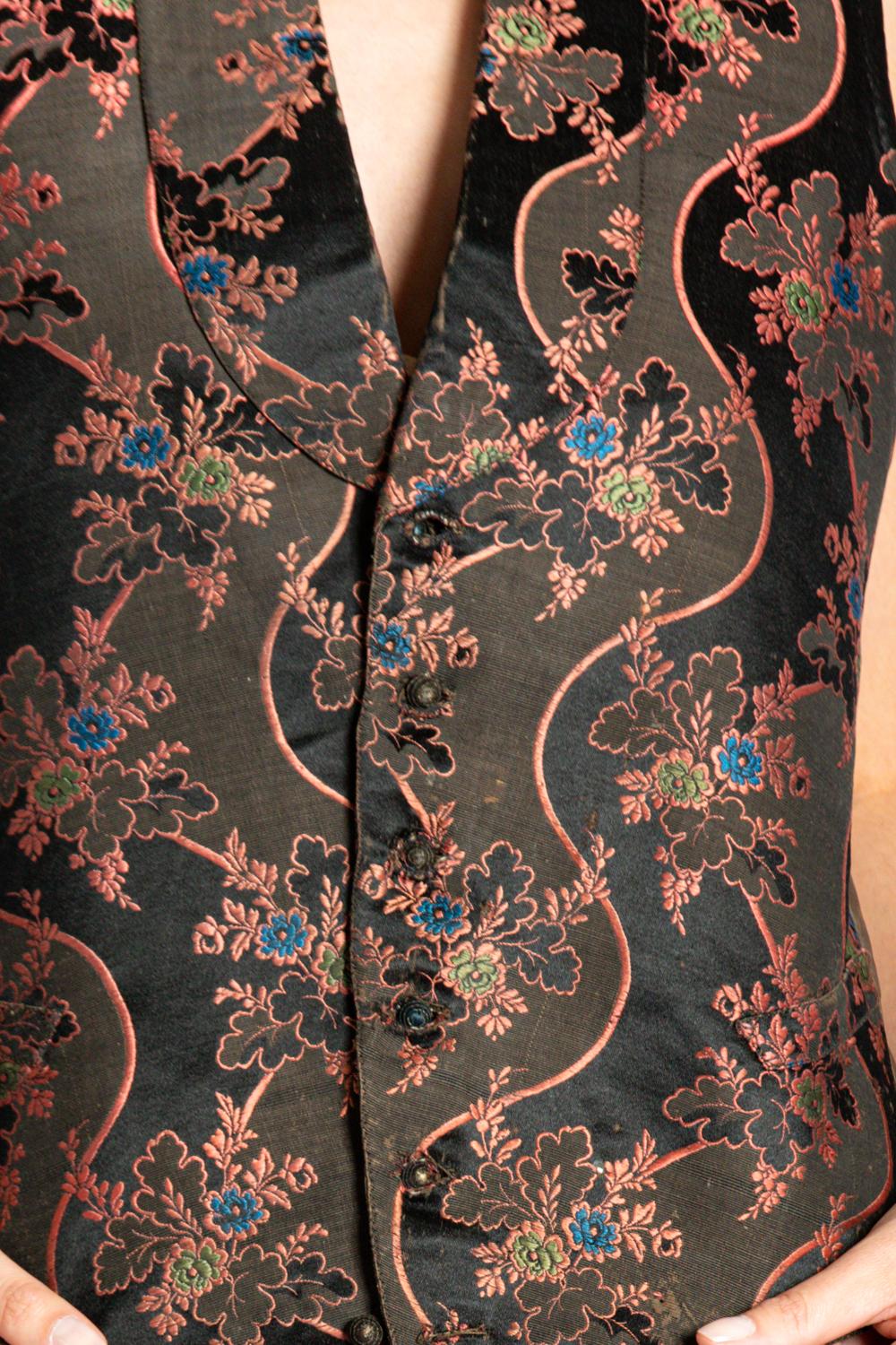 Victorian Pink & Brown Floral Silk Jacquard Mens 1850S Vest For Sale 3