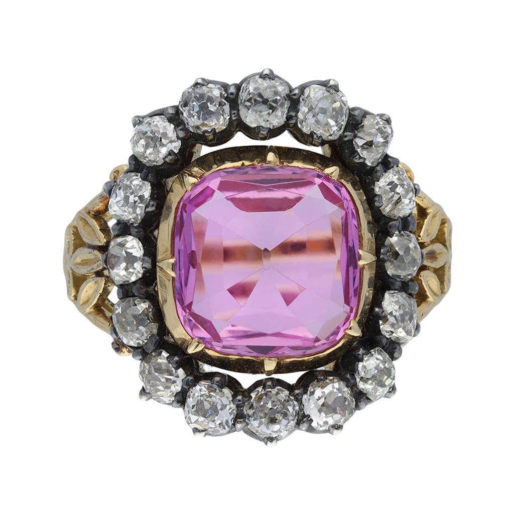 Bague victorienne en topaze rose et grappe de diamants, Royaume-Uni, circa 1840 en vente