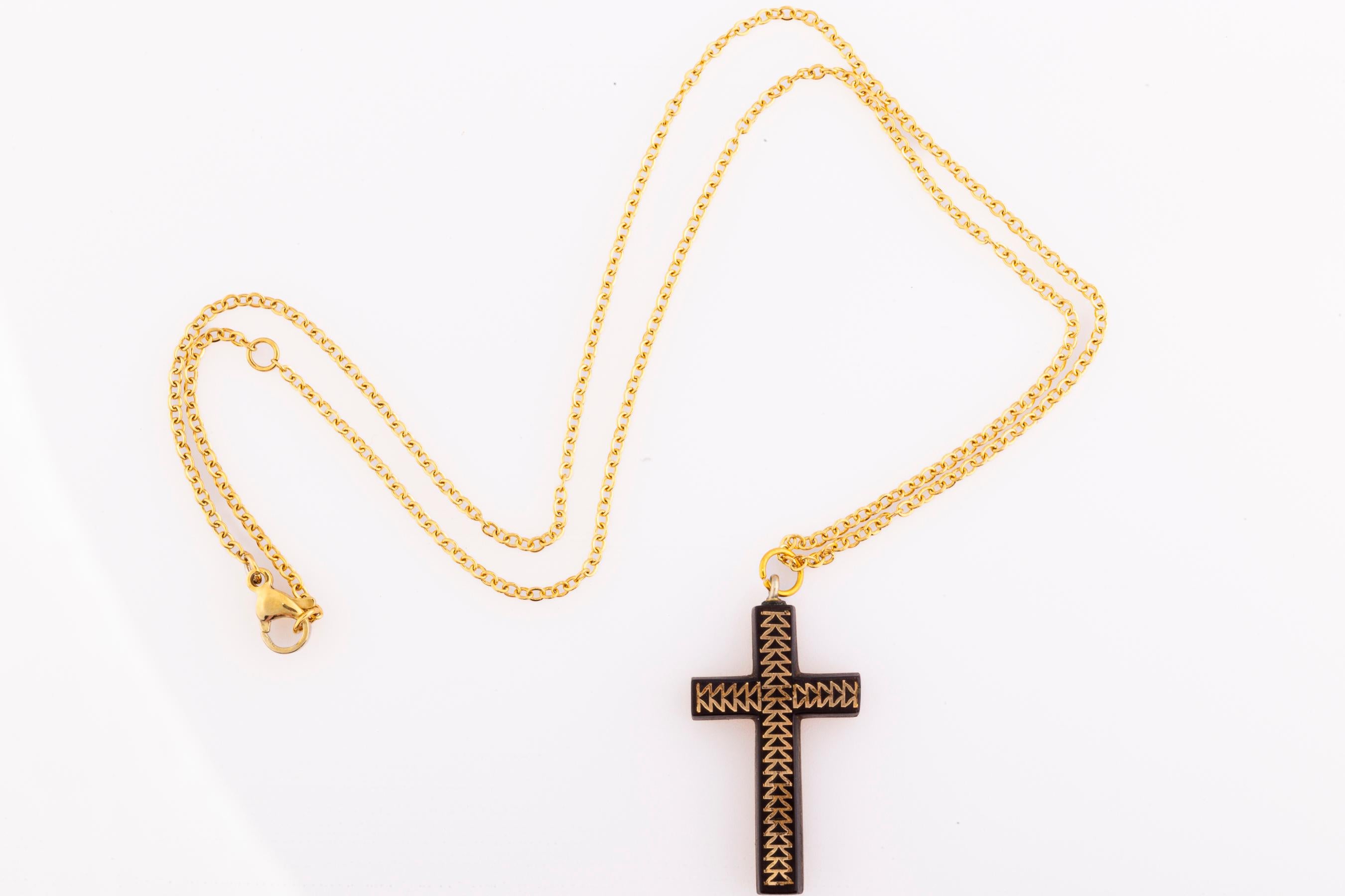 Victorian Pique Cross in vendita 1
