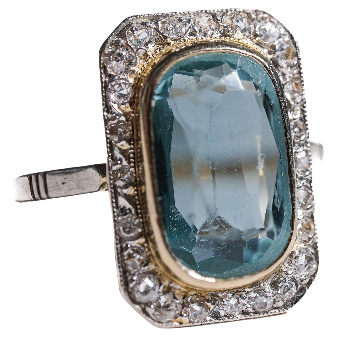 Victorian Platinum and 14 Karat Gold Aquamarine Ring with Diamonds For Sale