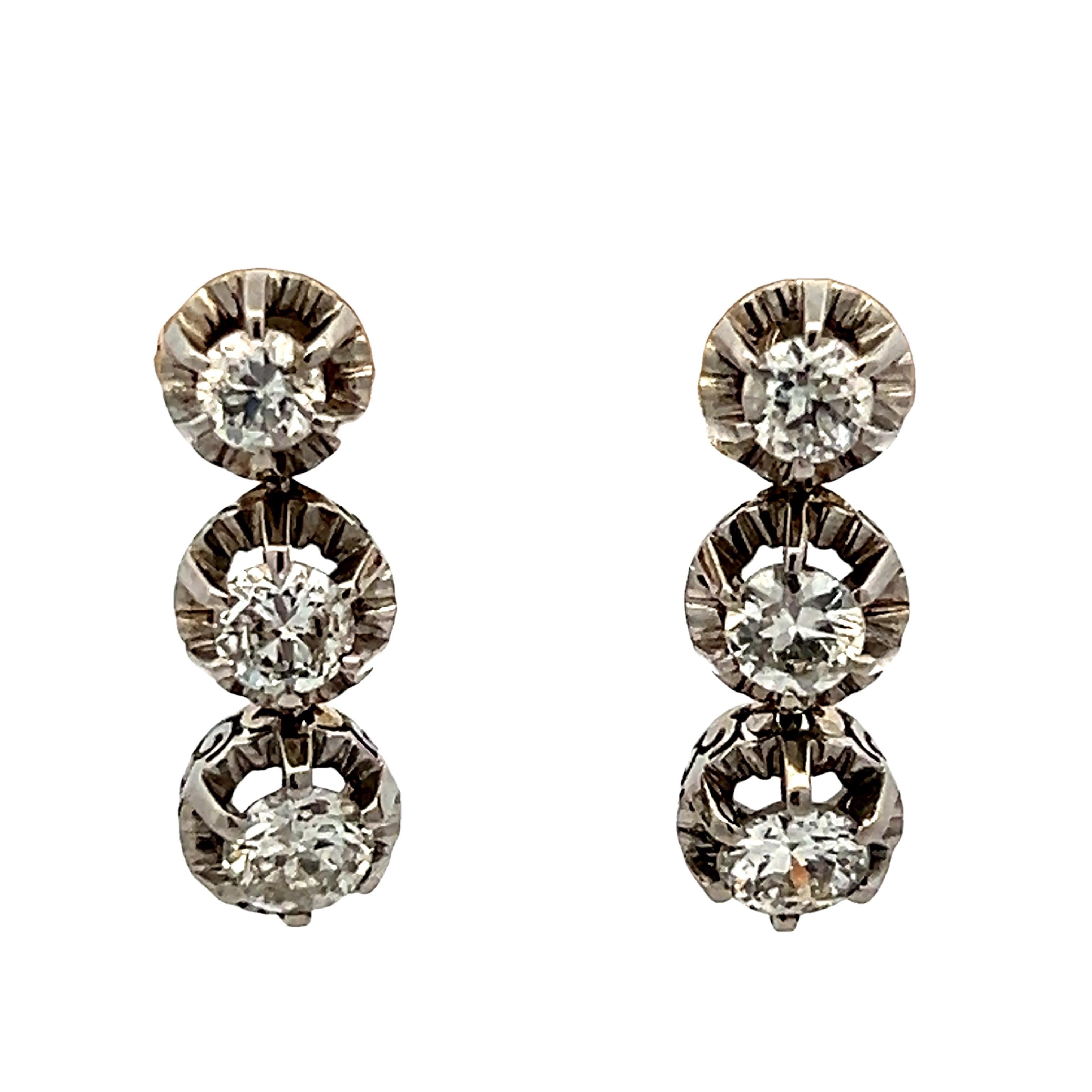 Viktorianische Platin-Diamanttropfenohrringe mit drei Steinen, 1,3 Karat im Angebot 1