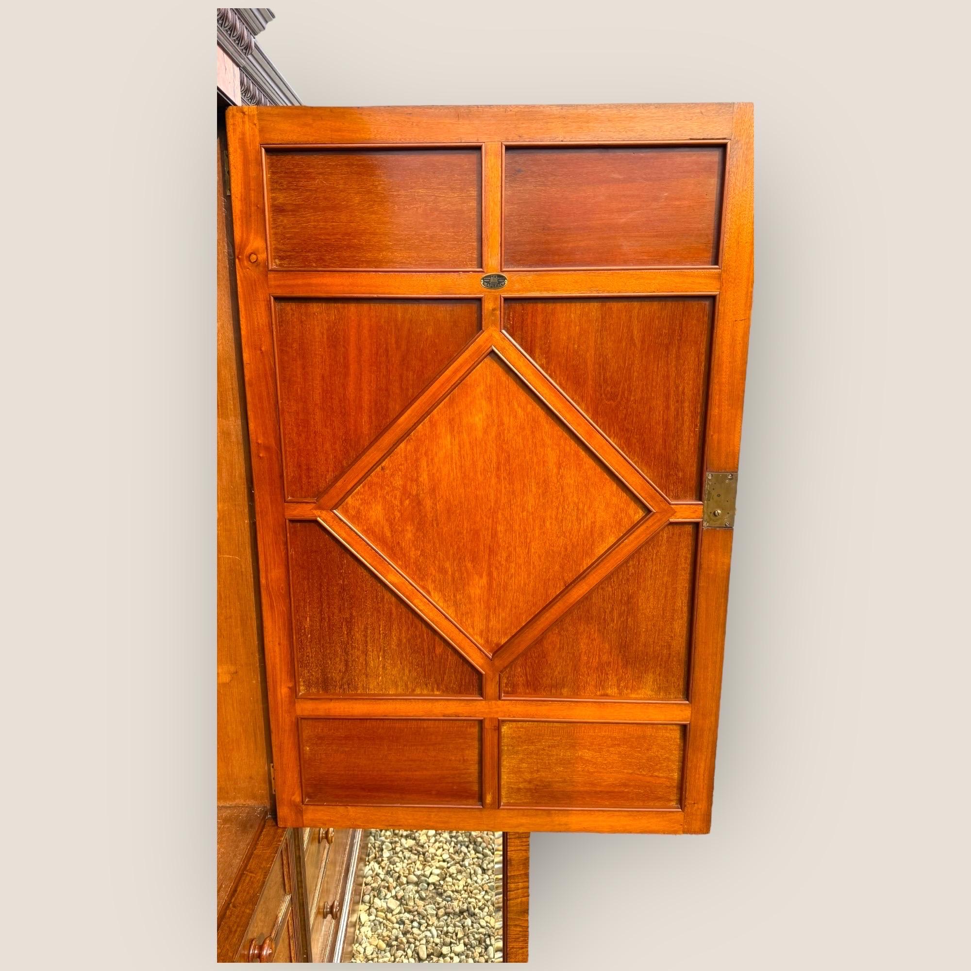 Suite de chambre à coucher victorienne en chêne Pollard par Maple & Co en vente 5