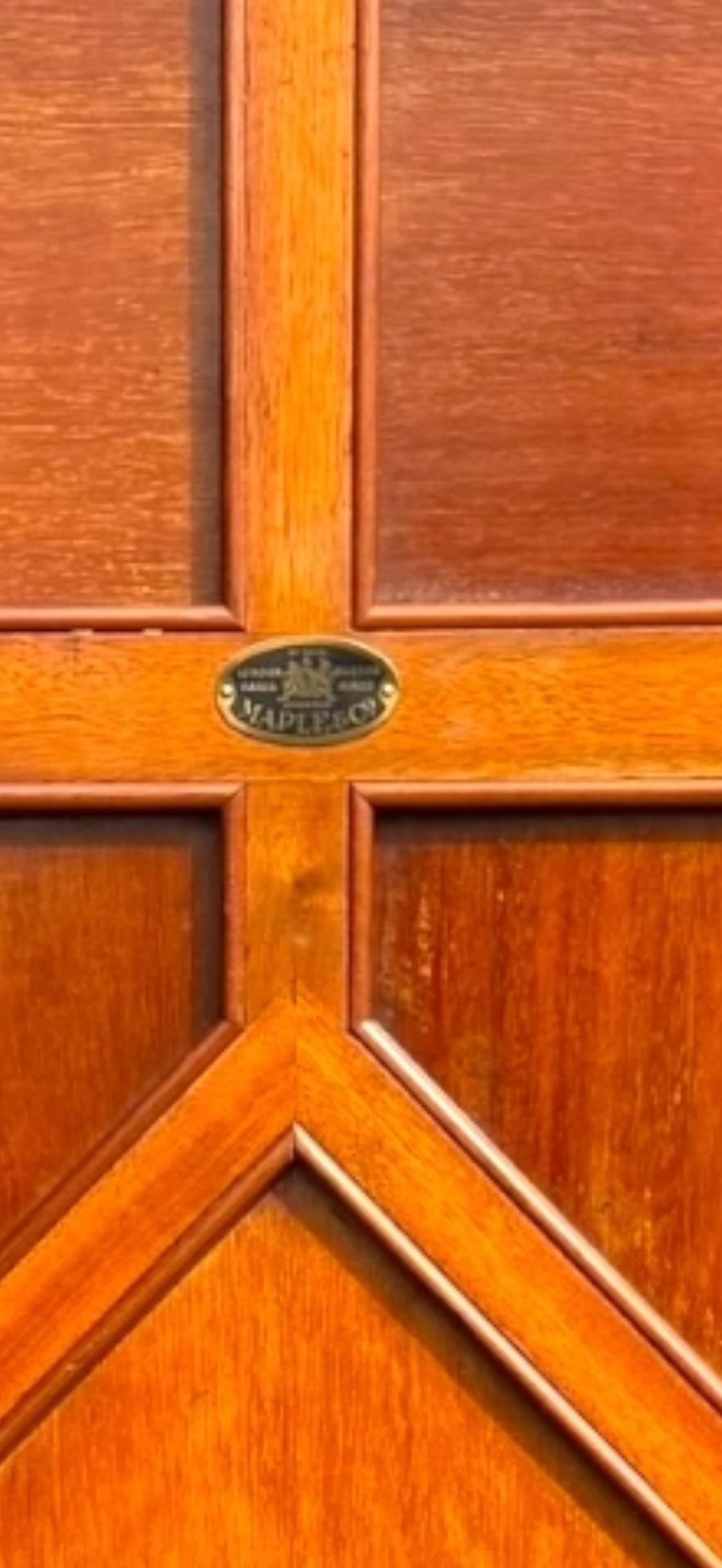 Suite de chambre à coucher victorienne en chêne Pollard par Maple & Co en vente 6
