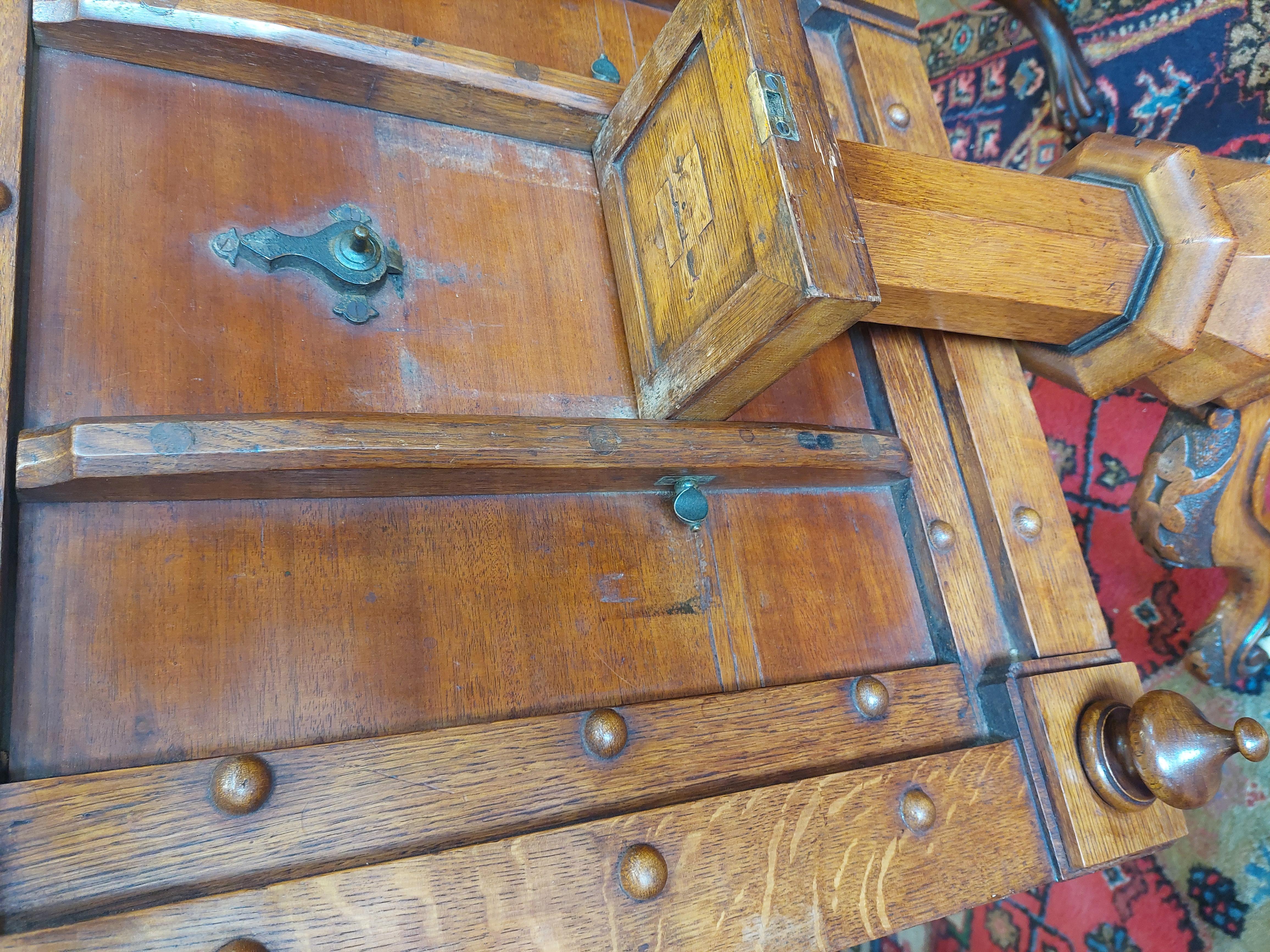 Victorian Pollard Oak Tilt-Top Chess Table Roble en venta