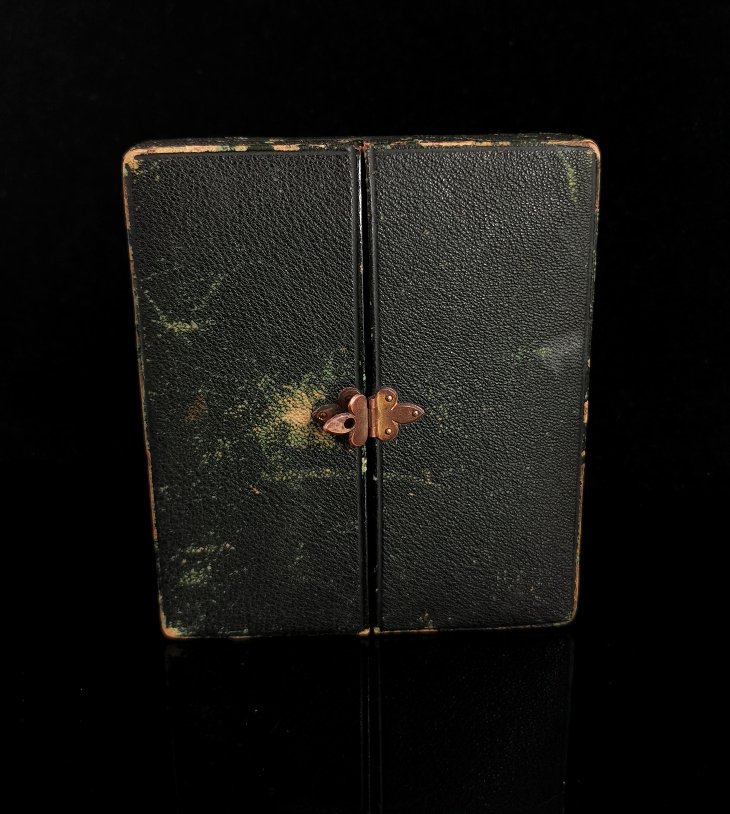 Viktorianischer Portrait-Miniatur-Anhänger, Medaillon, Haararbeit, 9 Karat Gelbgold 8