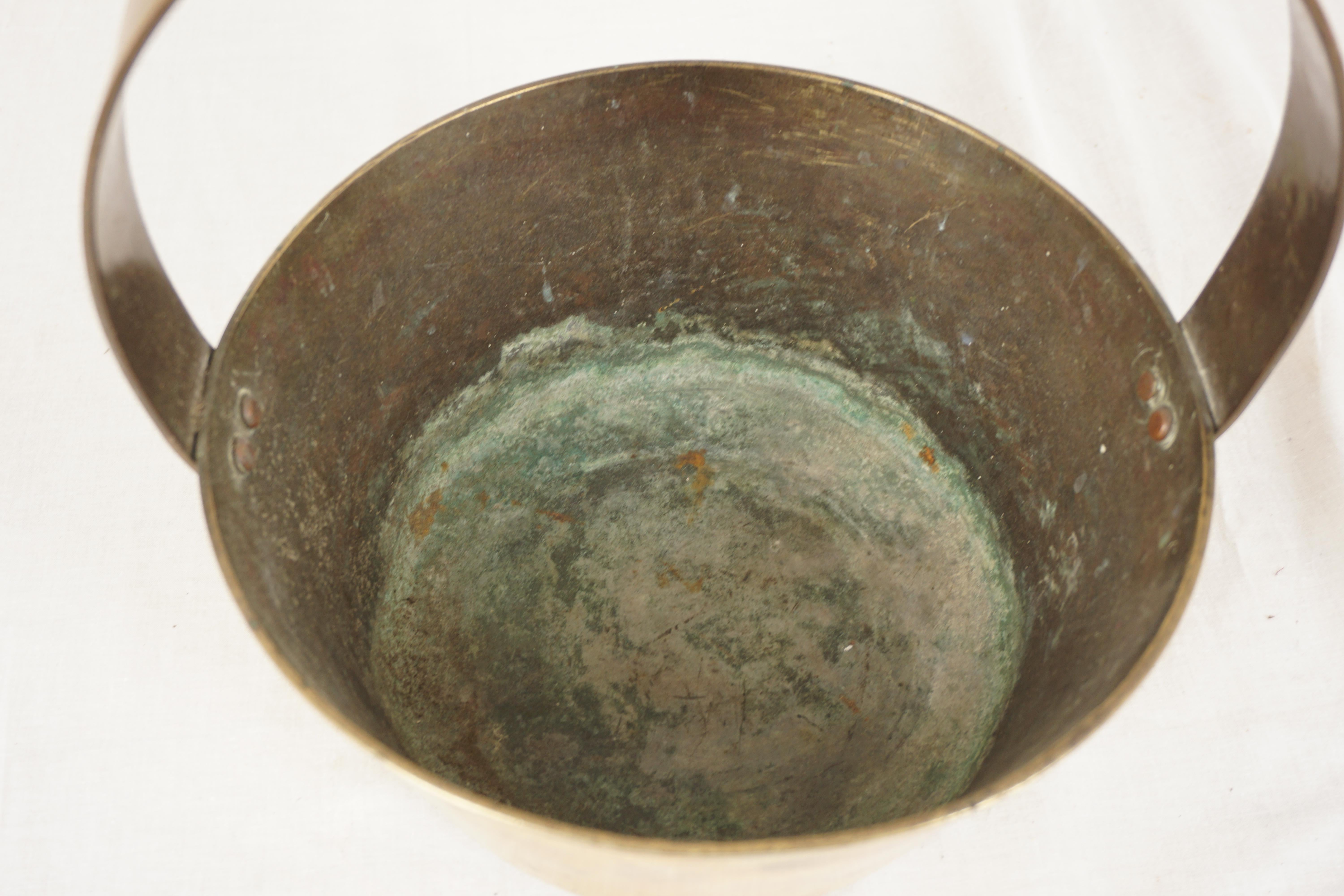 Victorian Preserving Pan, Jelly Pan, Heavy Cast, Brass, Scotland 1880, H1035 In Good Condition For Sale In Vancouver, BC