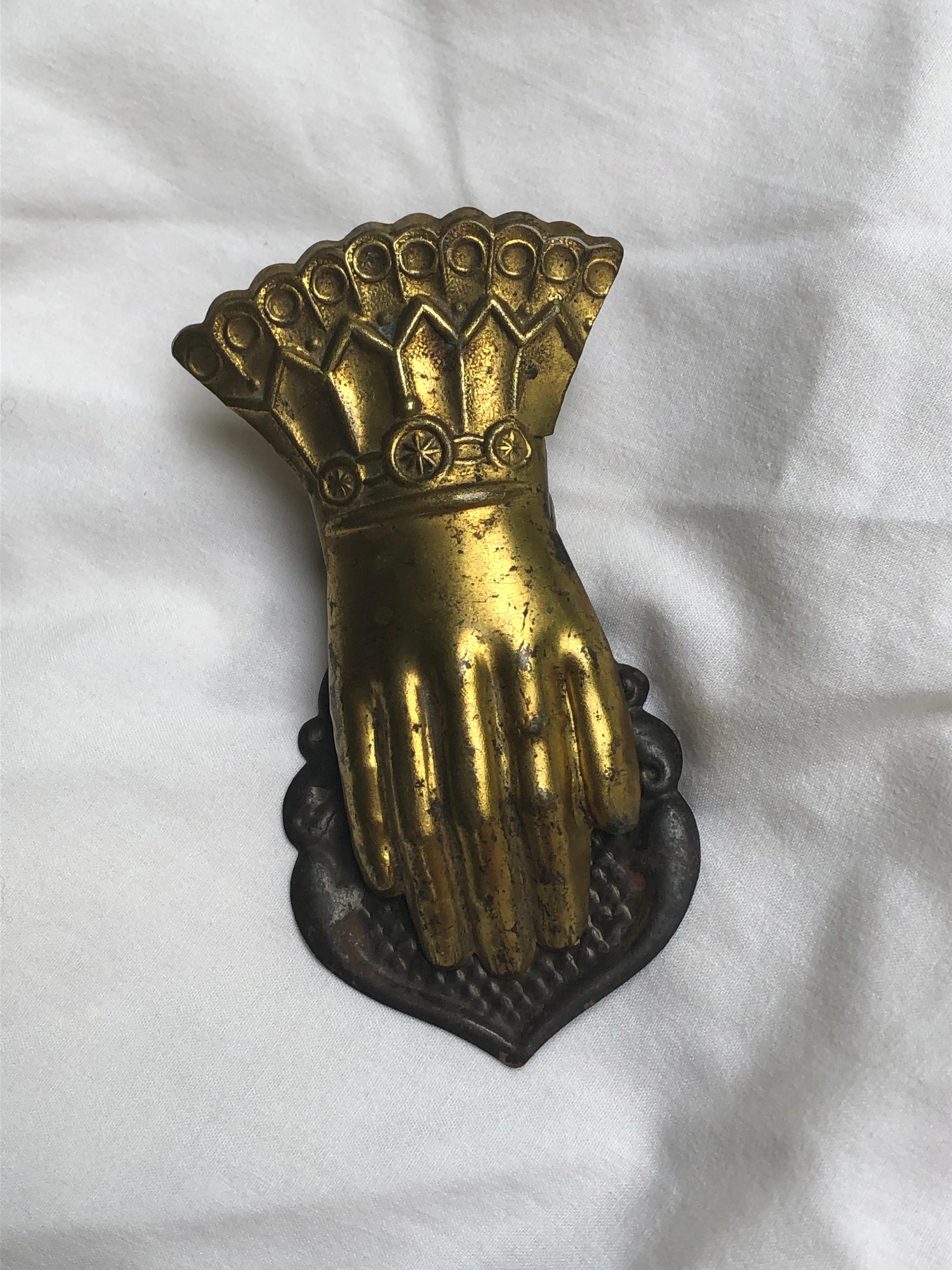 victorian hand clip