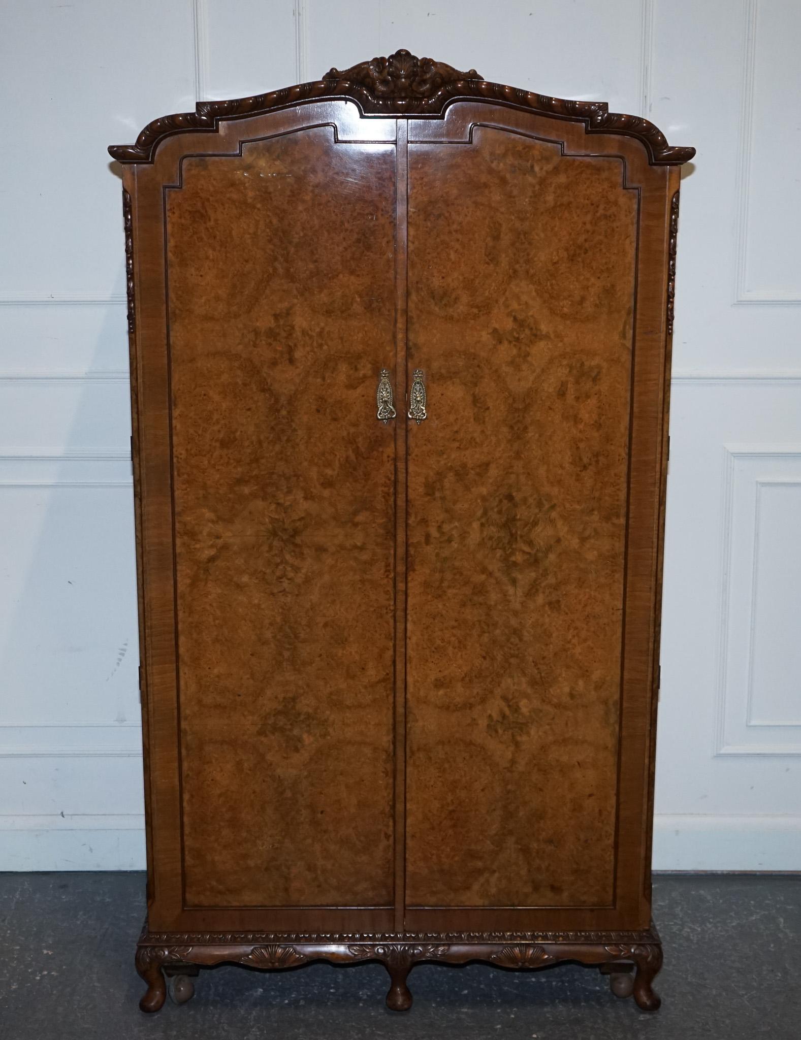Fatto a mano ARMADIO A DUE PORTE VICTORIANO Queen Anne ENGLISH ART DECO BURR WALNUT in vendita
