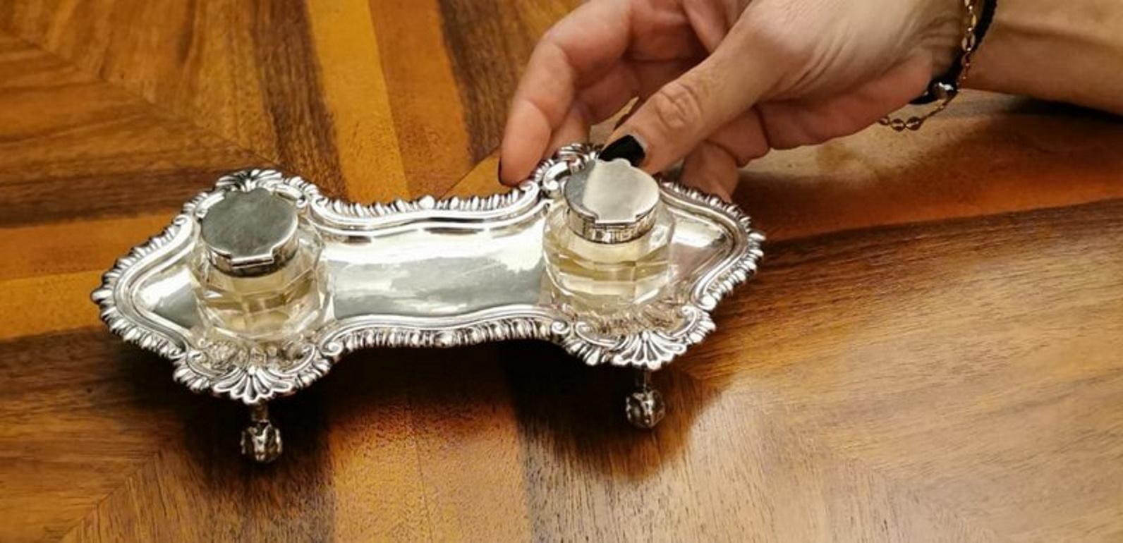 Victorian English Inkwell in Silver Plated, Queen Anne Style  For Sale 14