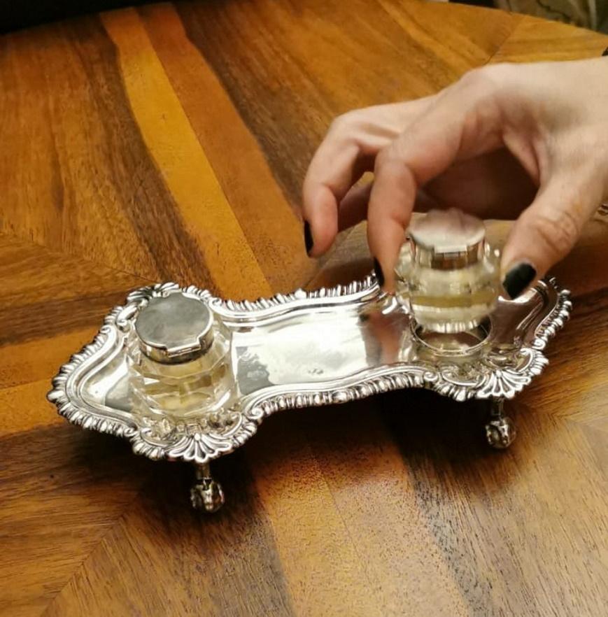 Victorian English Inkwell in Silver Plated, Queen Anne Style  For Sale 15