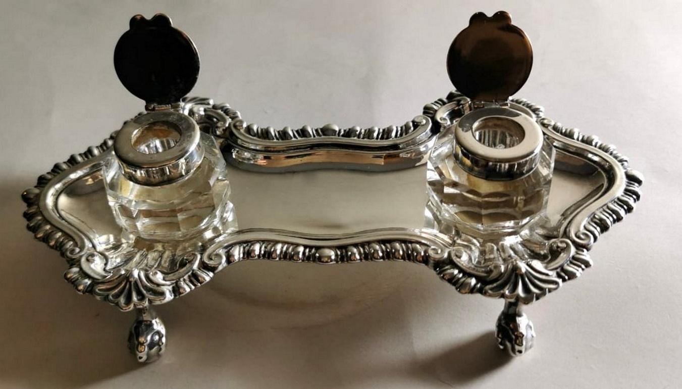 Faceted Victorian English Inkwell in Silver Plated, Queen Anne Style  For Sale