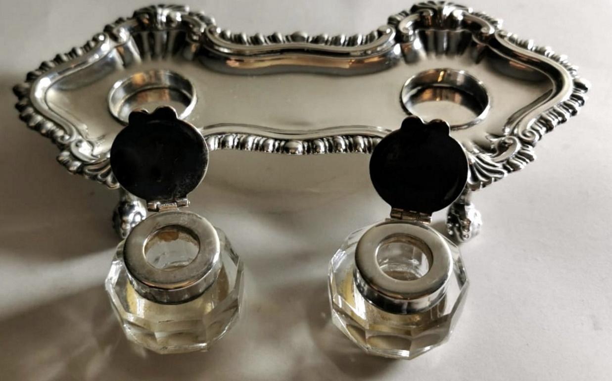 Victorian English Inkwell in Silver Plated, Queen Anne Style In Good Condition For Sale In Prato, Tuscany