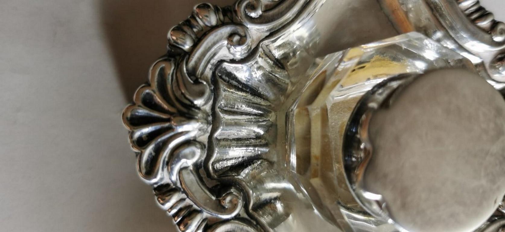 Victorian English Inkwell in Silver Plated, Queen Anne Style For Sale 2