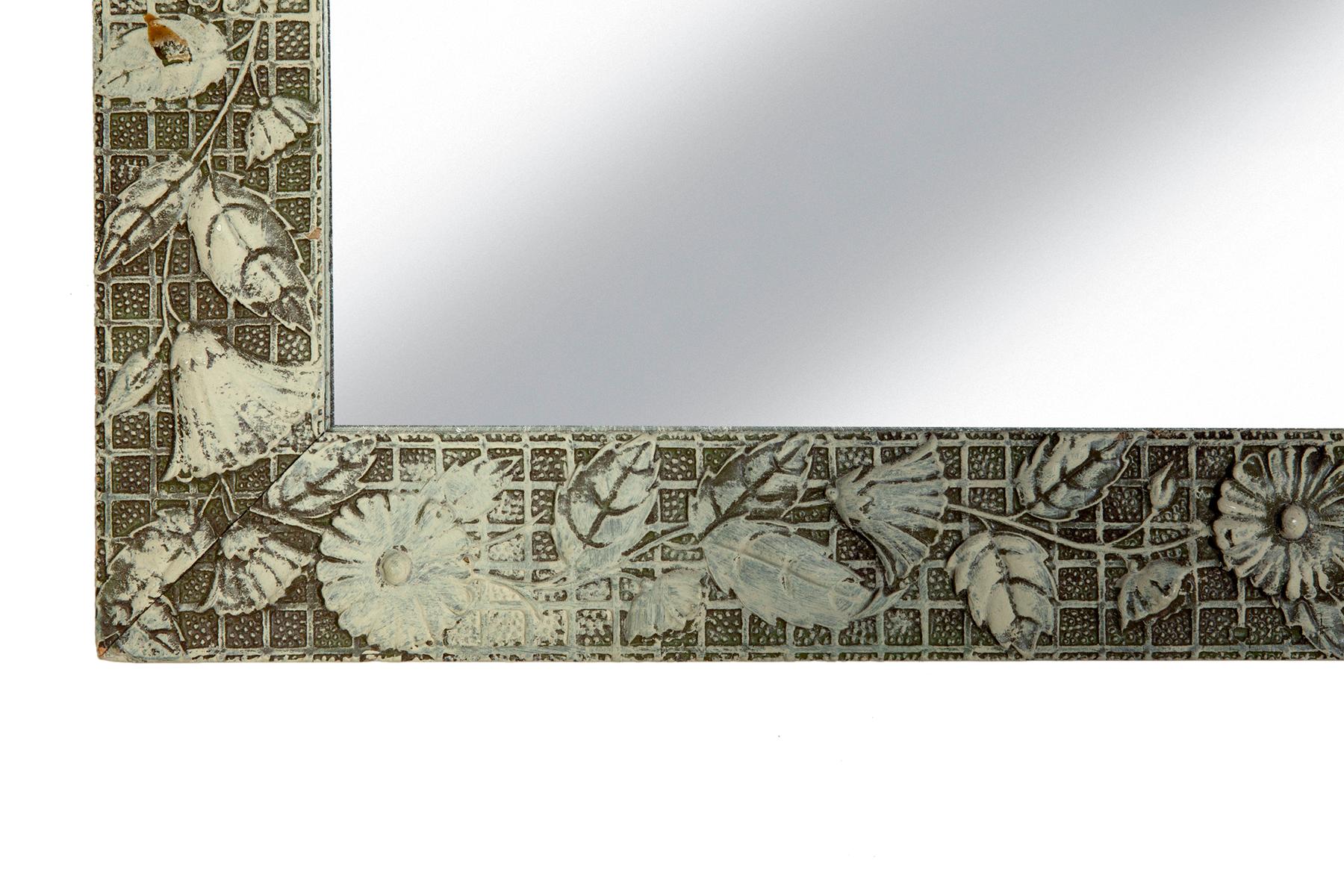 Victorian Rectangle Mirror with Flowers on Grid In Good Condition For Sale In Malibu, CA