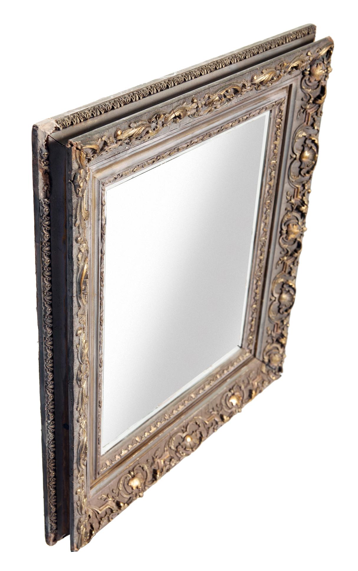 Victorian Rectangular Painted Mirror with Gilt Accents In Good Condition For Sale In Malibu, CA