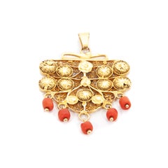 Antique 14K Yellow Gold Filigree Pendant with Natural Coral Beads