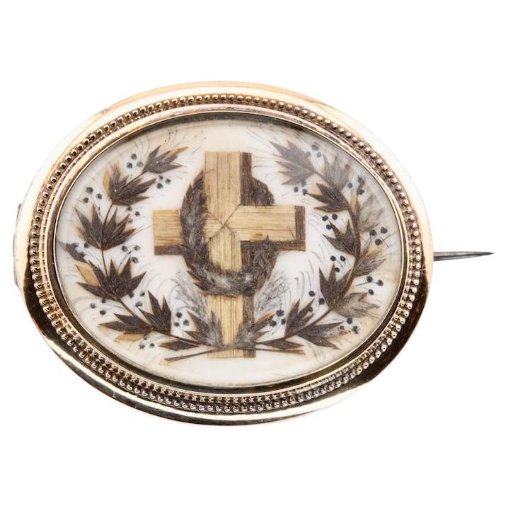 Victorian Religious Mourning Hair Work Cross & Wreath Motif Brooch in 14K Yellow For Sale