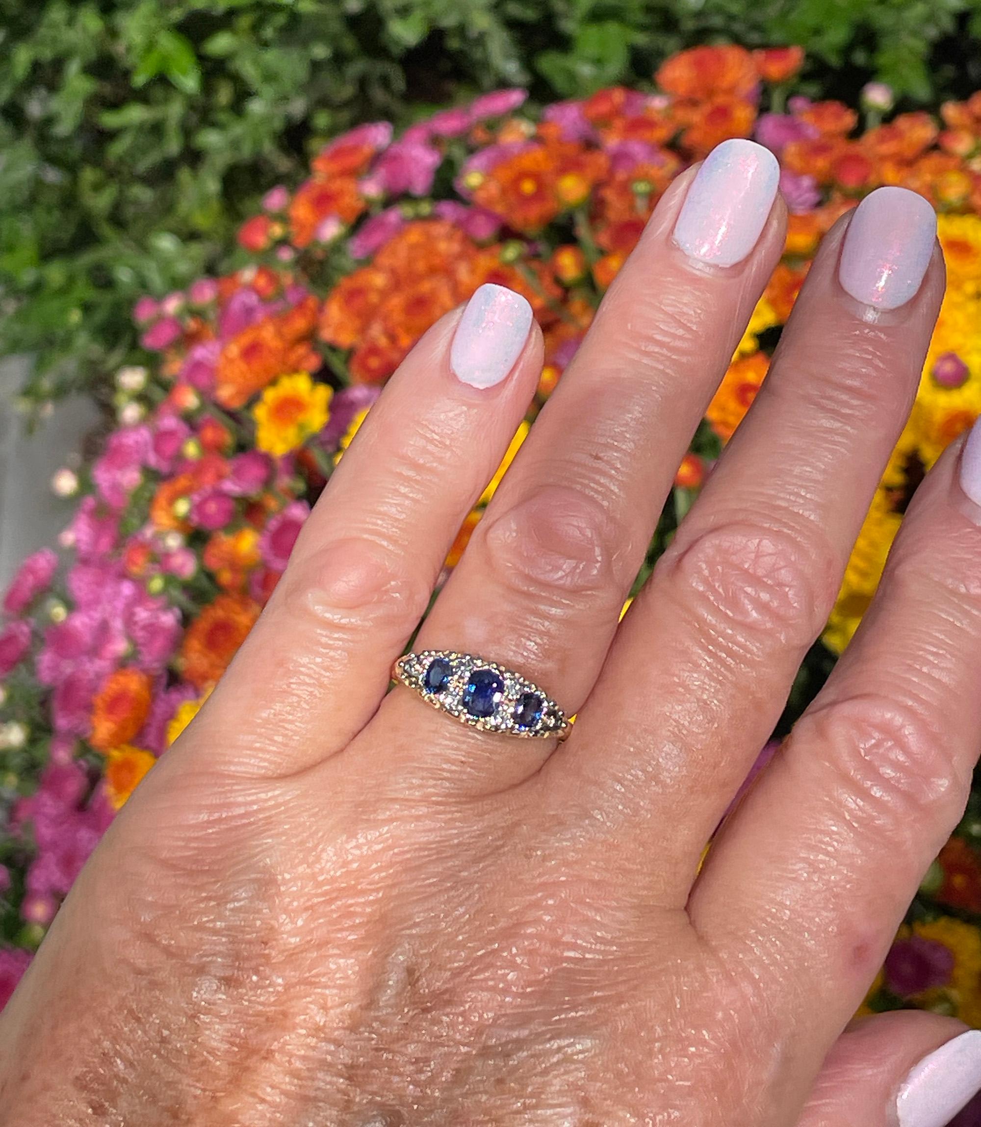 Victorian Revival 1.09ct Vintage GIA  Sapphire & Diamond Trilogy 16k Gold Ring For Sale 7