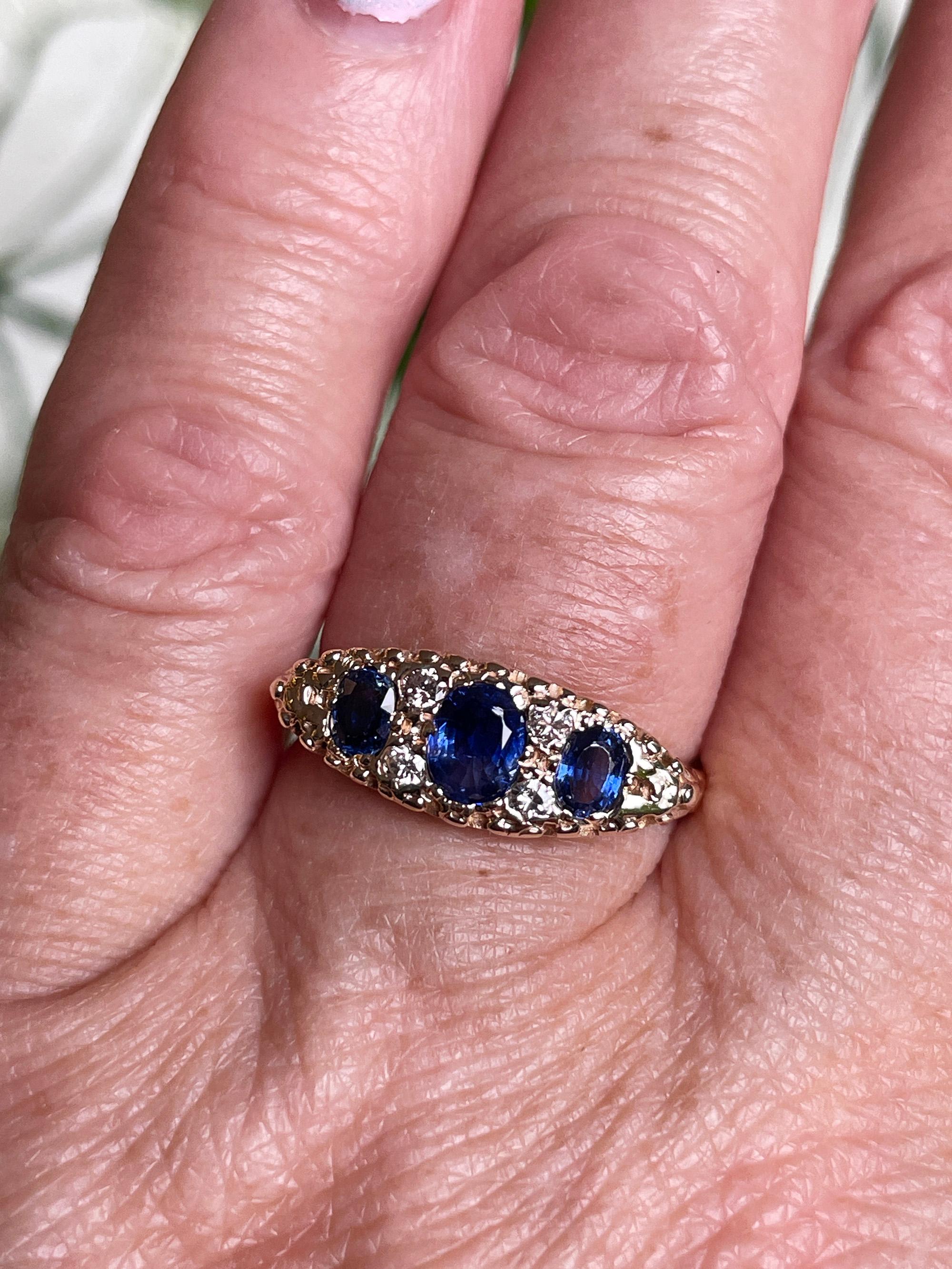 Victorian Revival 1.09ct Vintage GIA  Sapphire & Diamond Trilogy 16k Gold Ring For Sale 12