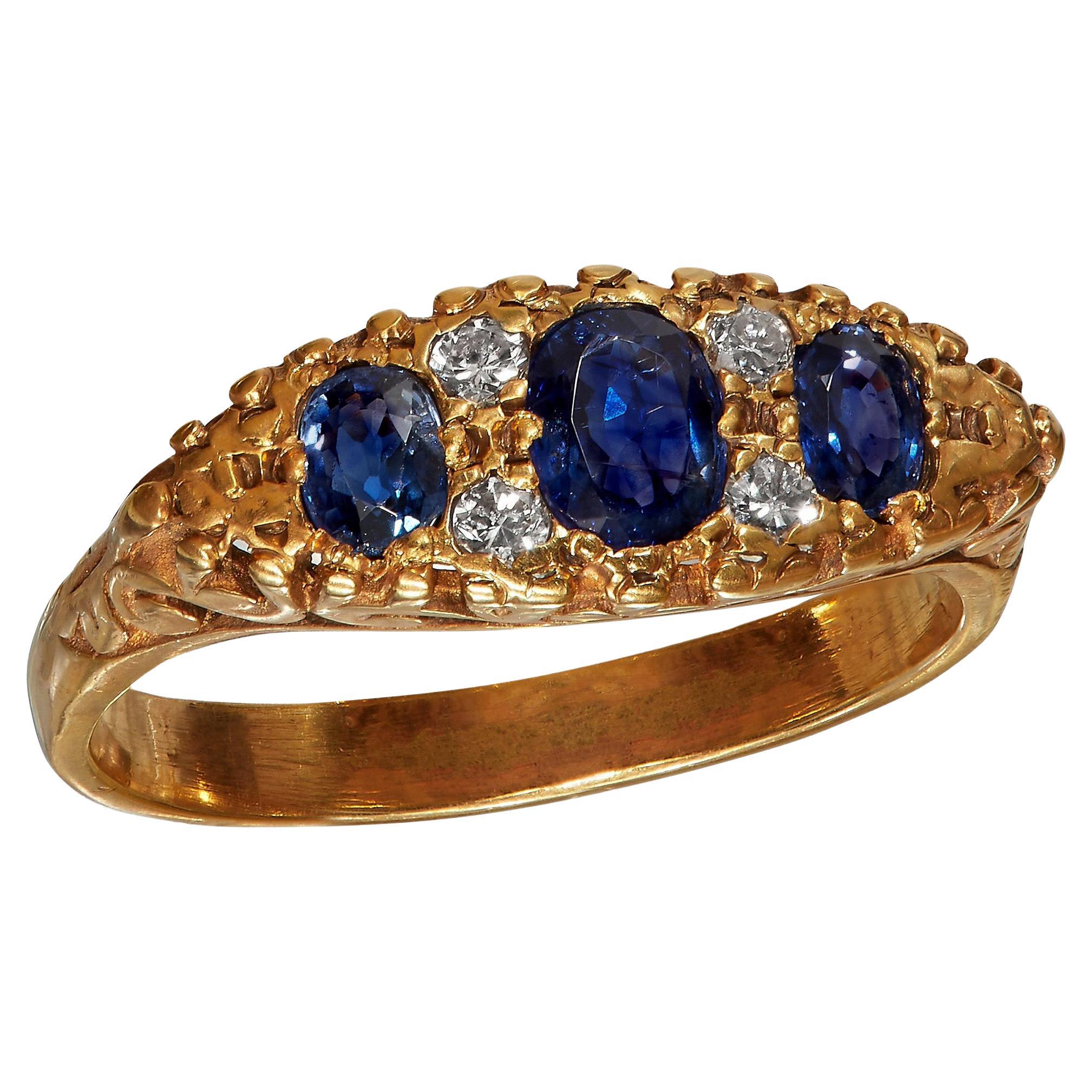 Victorian Revival 1.09ct Vintage GIA  Sapphire & Diamond Trilogy 16k Gold Ring For Sale