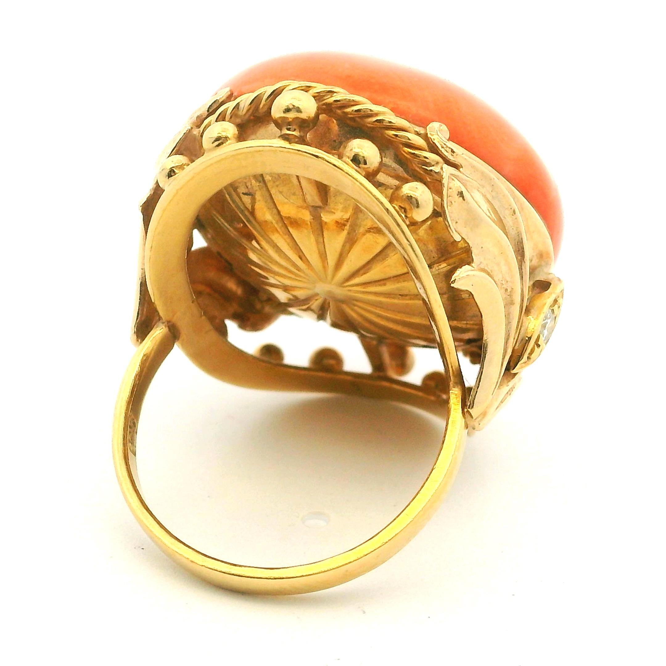 Anello di corallo rotondo e diamanti in oro giallo 14 carati, misura 8 in vendita 4