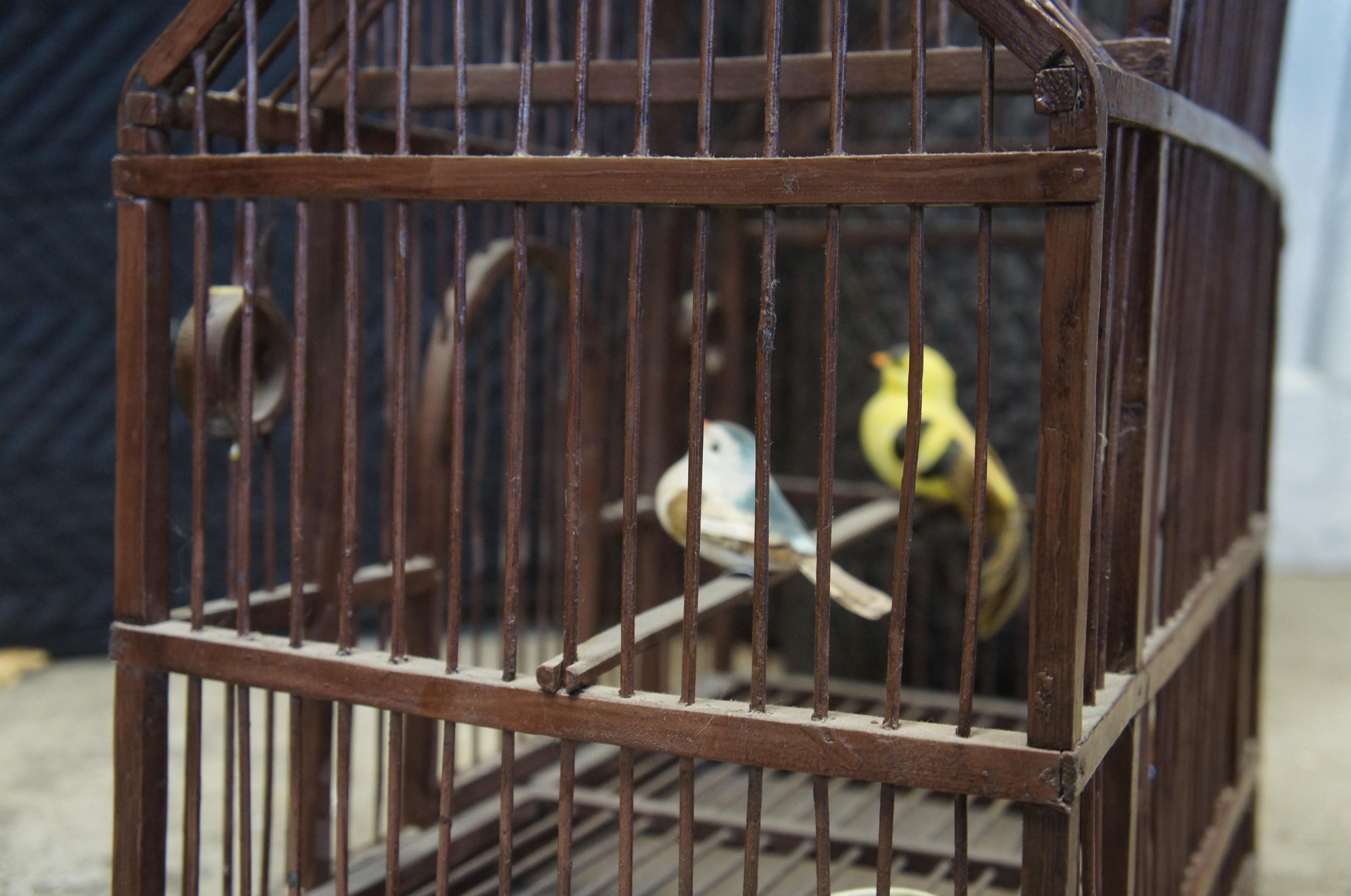 Cage à oiseaux suspendue en forme de dôme architectural Revive Cathedral 25