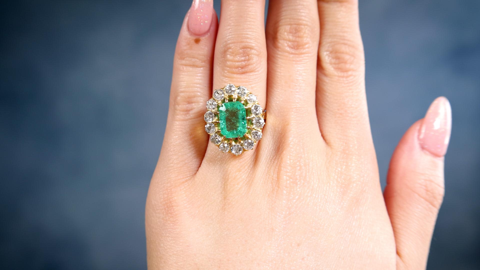 Old European Cut Victorian Revival GIA 2.50 Carat Colombian Emerald Diamond 18k Gold Cluster Ring For Sale