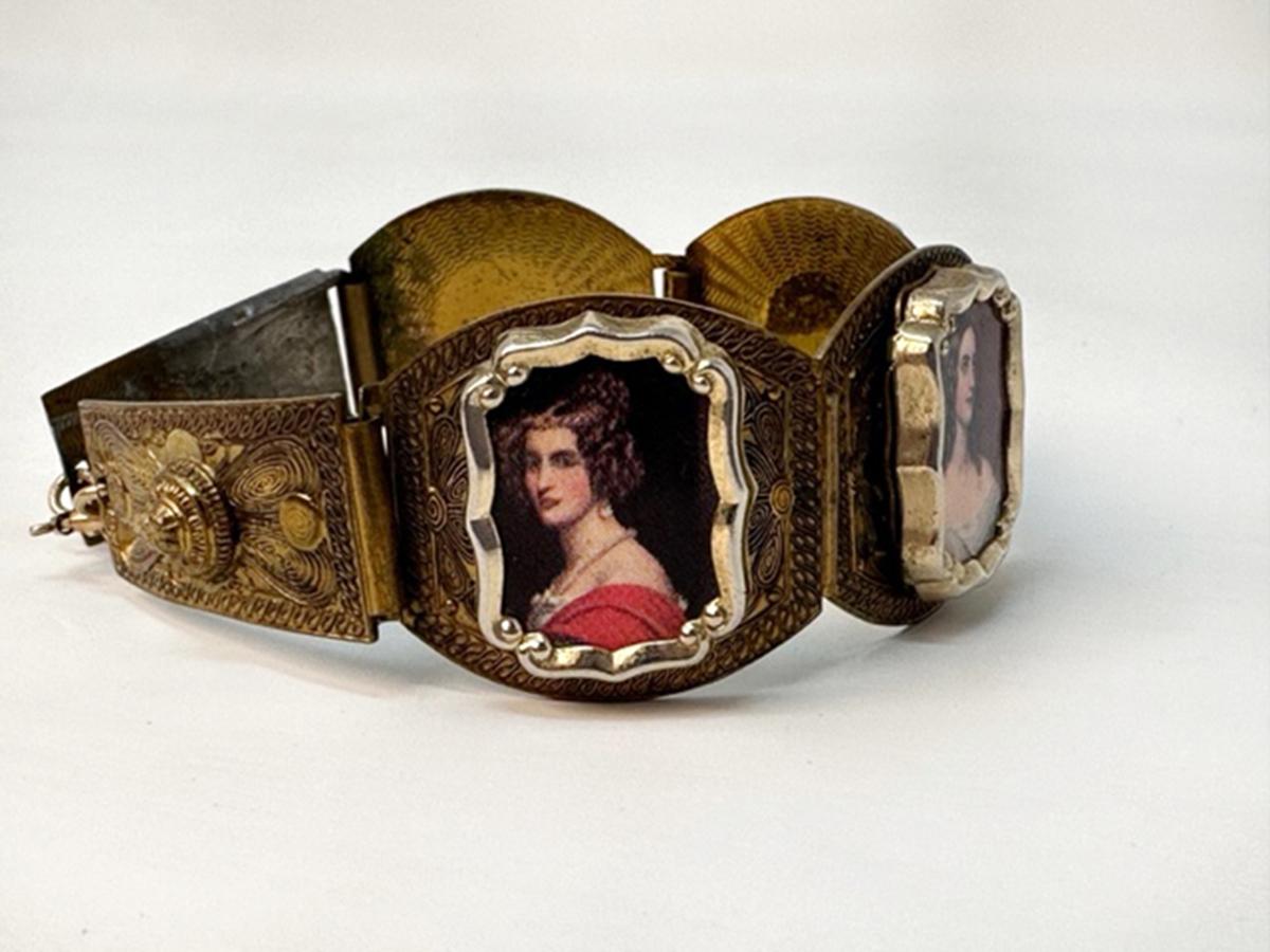 Victorian Revival Paneled Gilt Bracelet of Miniature Victorian Portraits In Good Condition For Sale In Newport Coast, CA