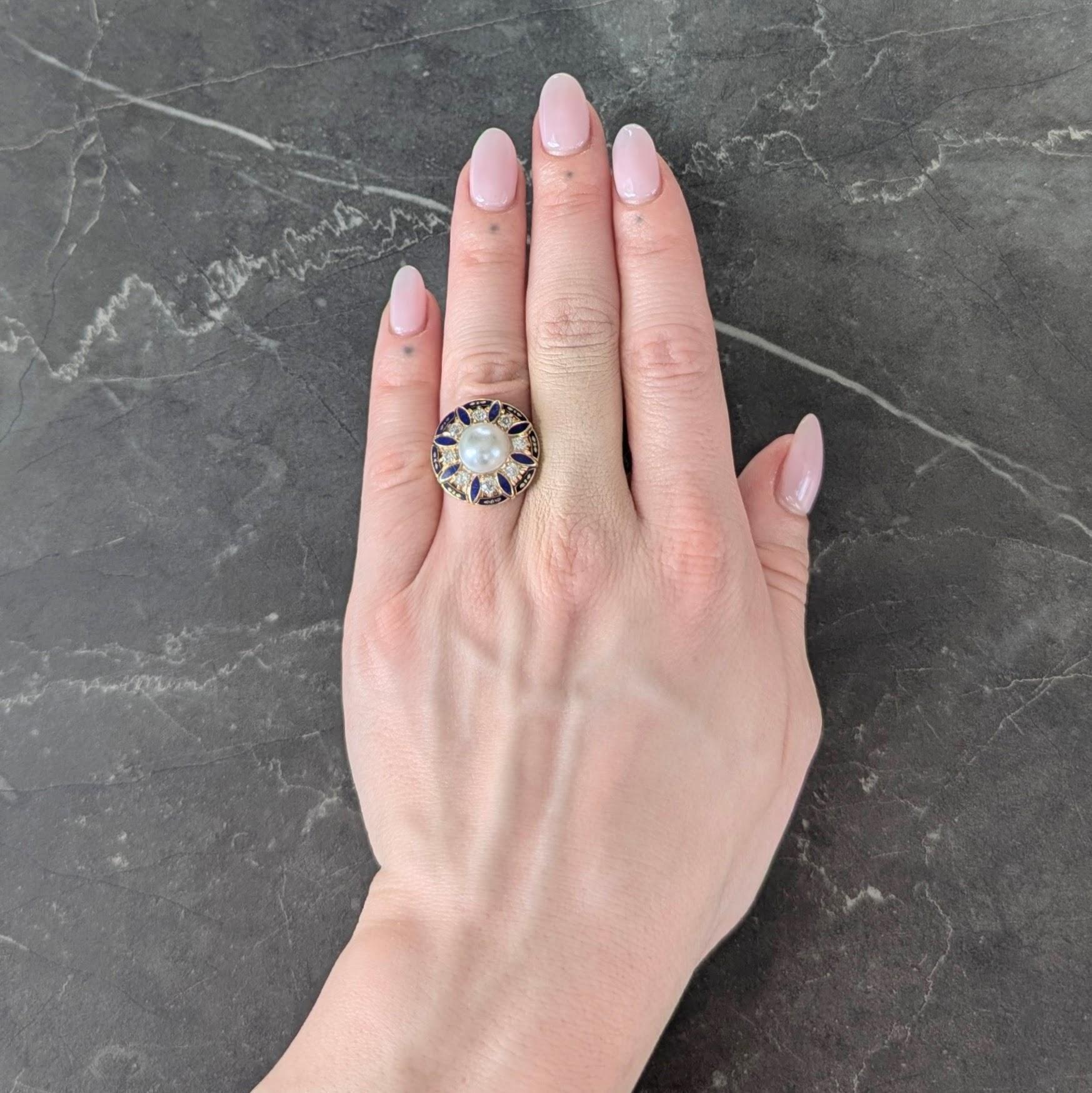 Anello aureola vintage in oro 14 carati con perle e diamanti di epoca rinascimentale in vendita 5
