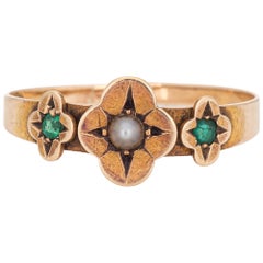 Victorian Ring circa 1878 Pearl Emerald 15 Karat Rose Gold Quatrefoil Vintage