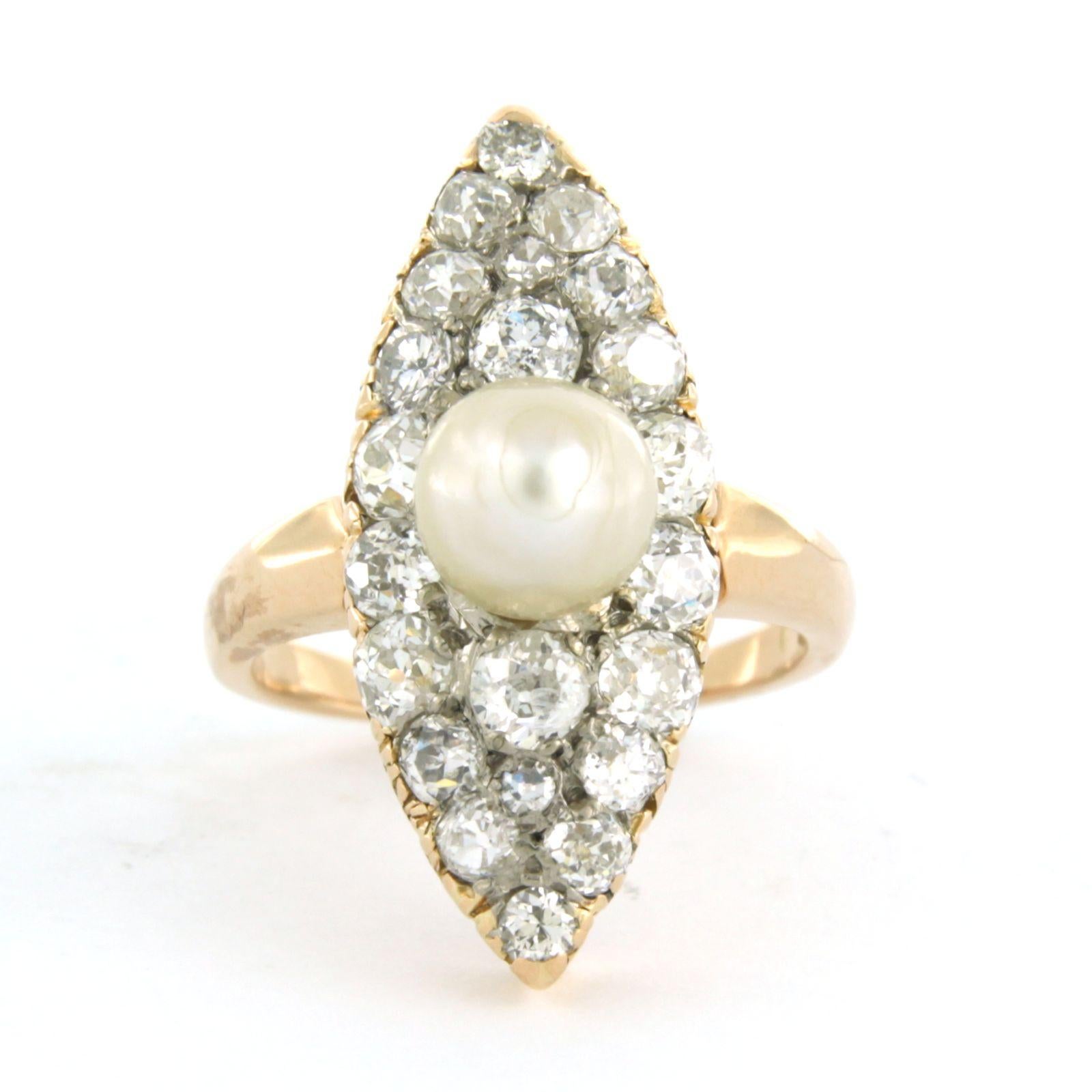 Victorian ring with pearl and old mine cut diamonds up to 2.00ct 18k gold For Sale