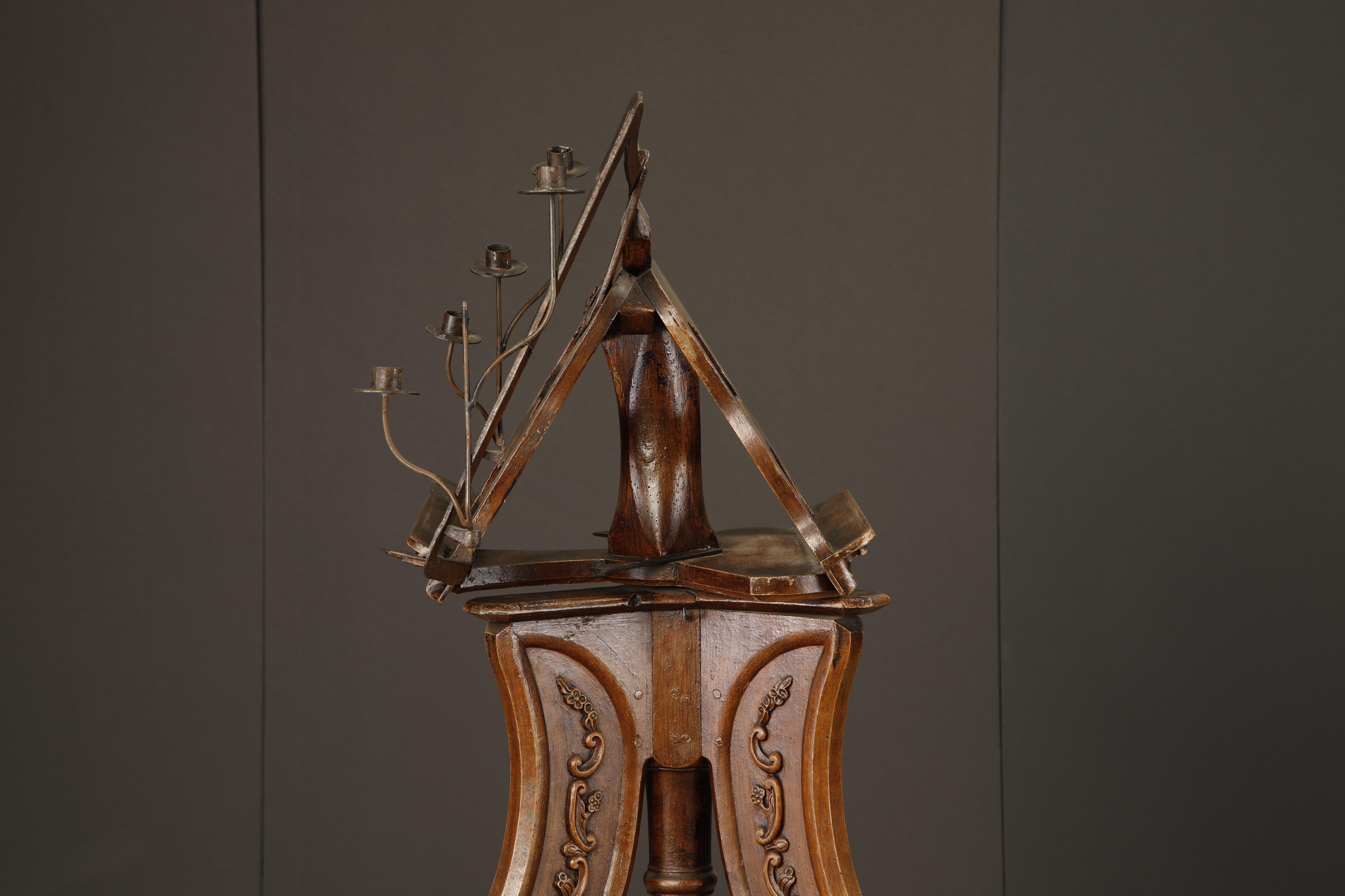 Victorian Rococo Revival Rotating Double Lectern with Candleholders, c 1850-1880 en vente 4