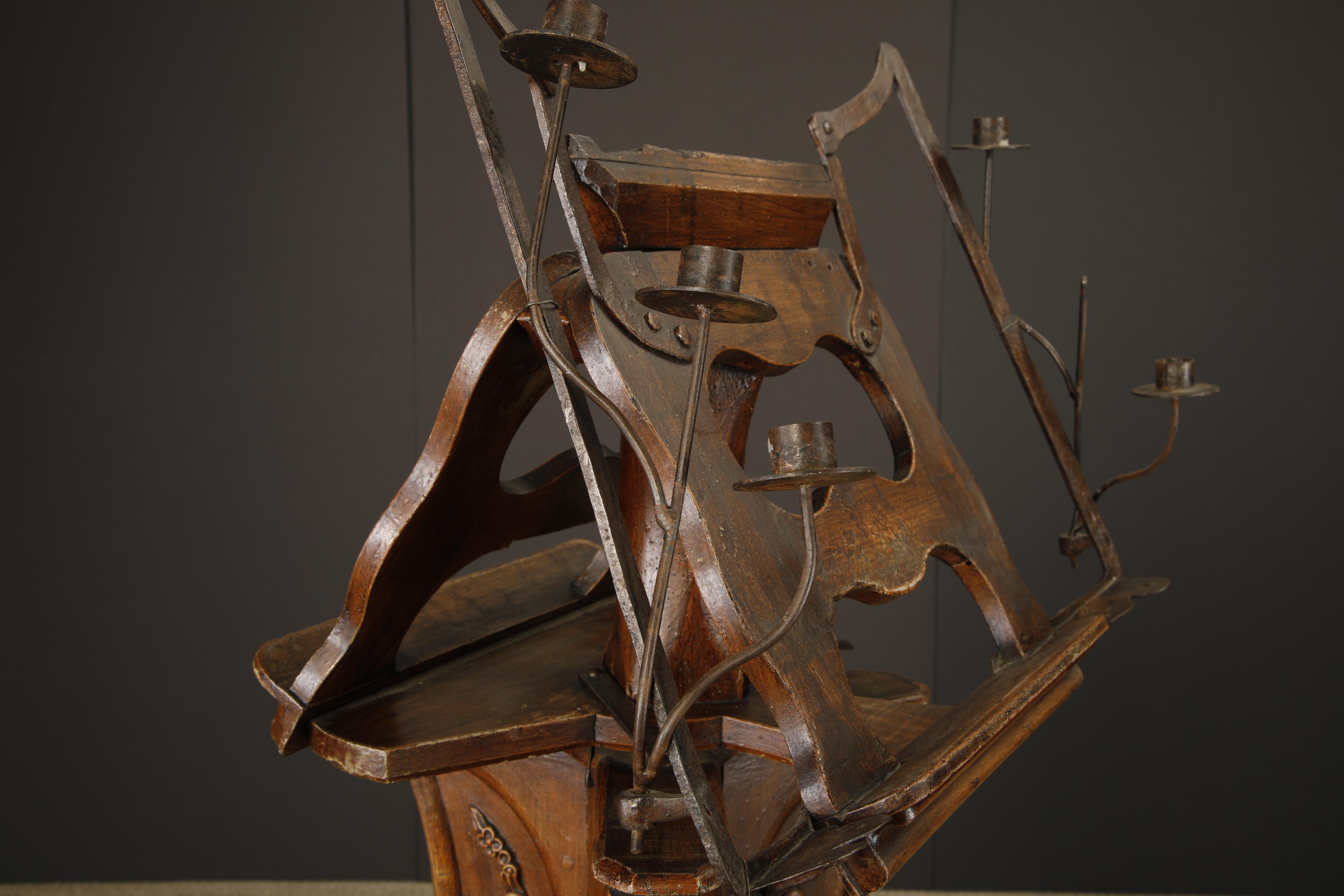 Victorian Rococo Revival Rotating Double Lectern with Candleholders, c 1850-1880 en vente 7